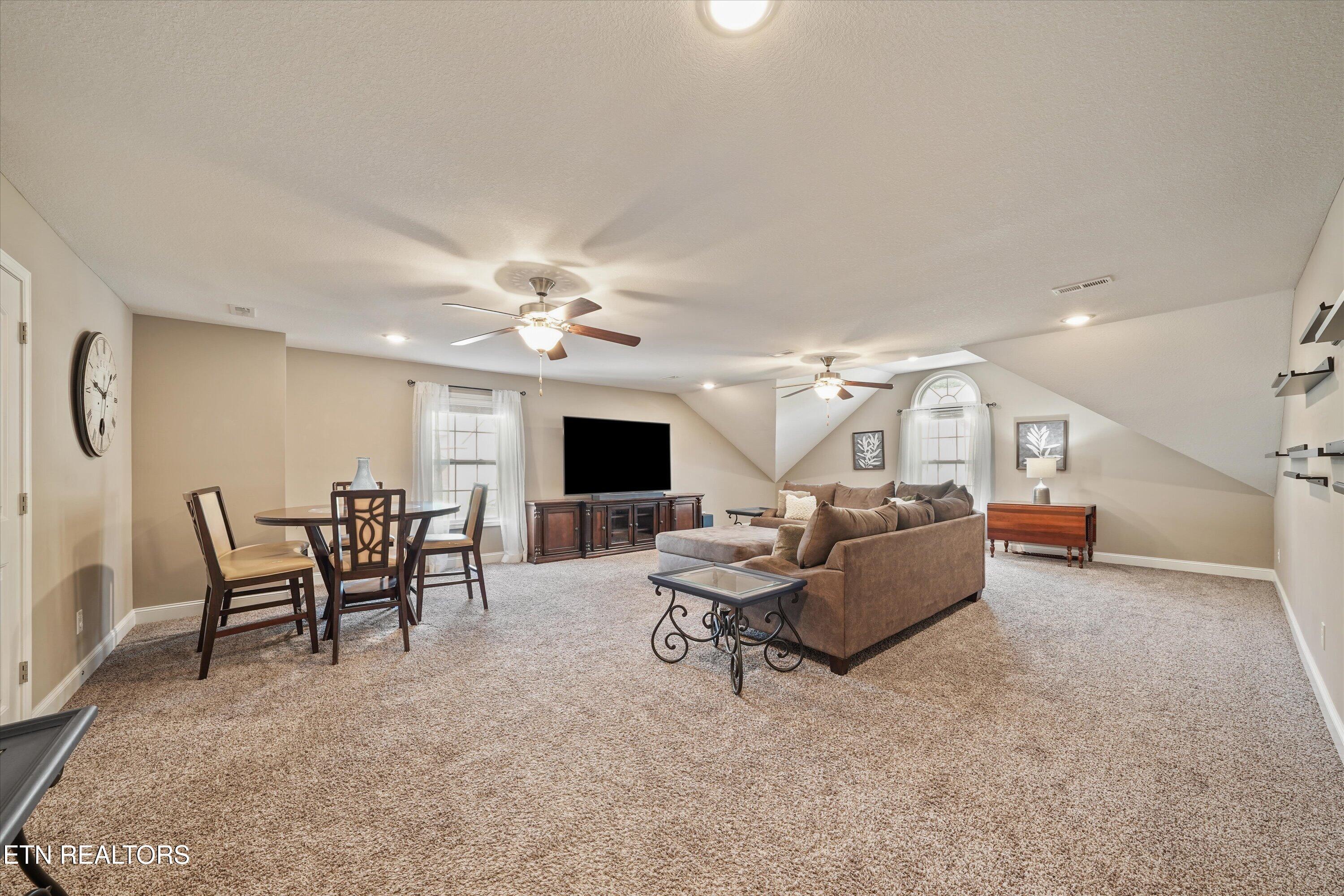 6016 Hollow View Lane Knoxville TN 37924