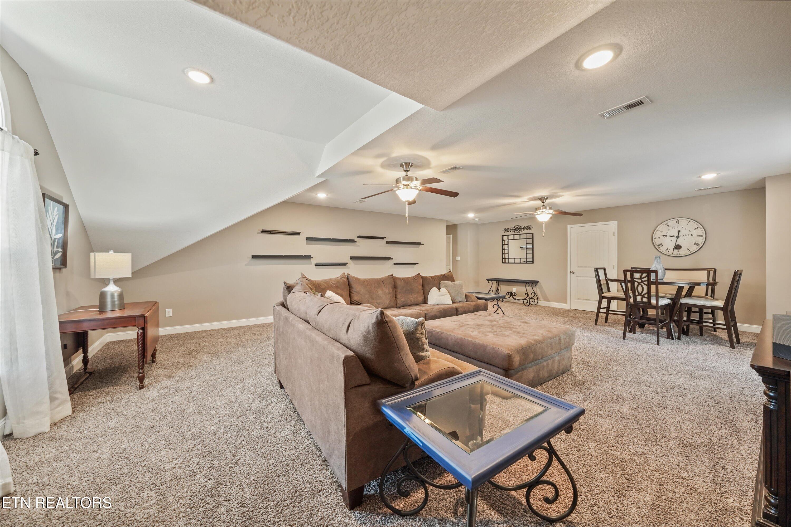 6016 Hollow View Lane Knoxville TN 37924