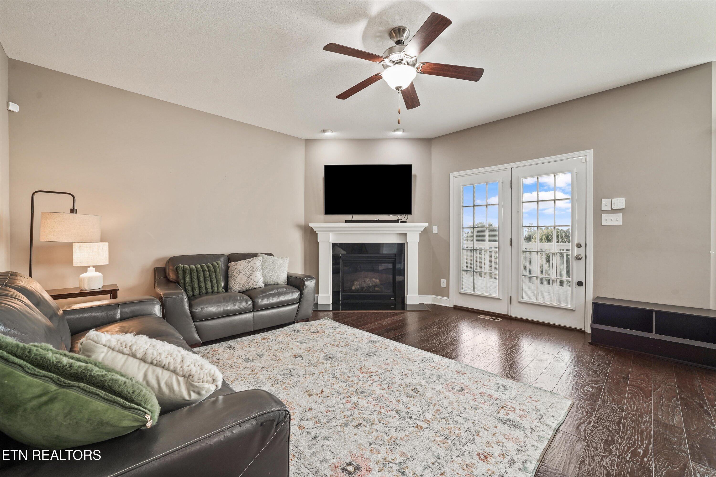 6016 Hollow View Lane Knoxville TN 37924