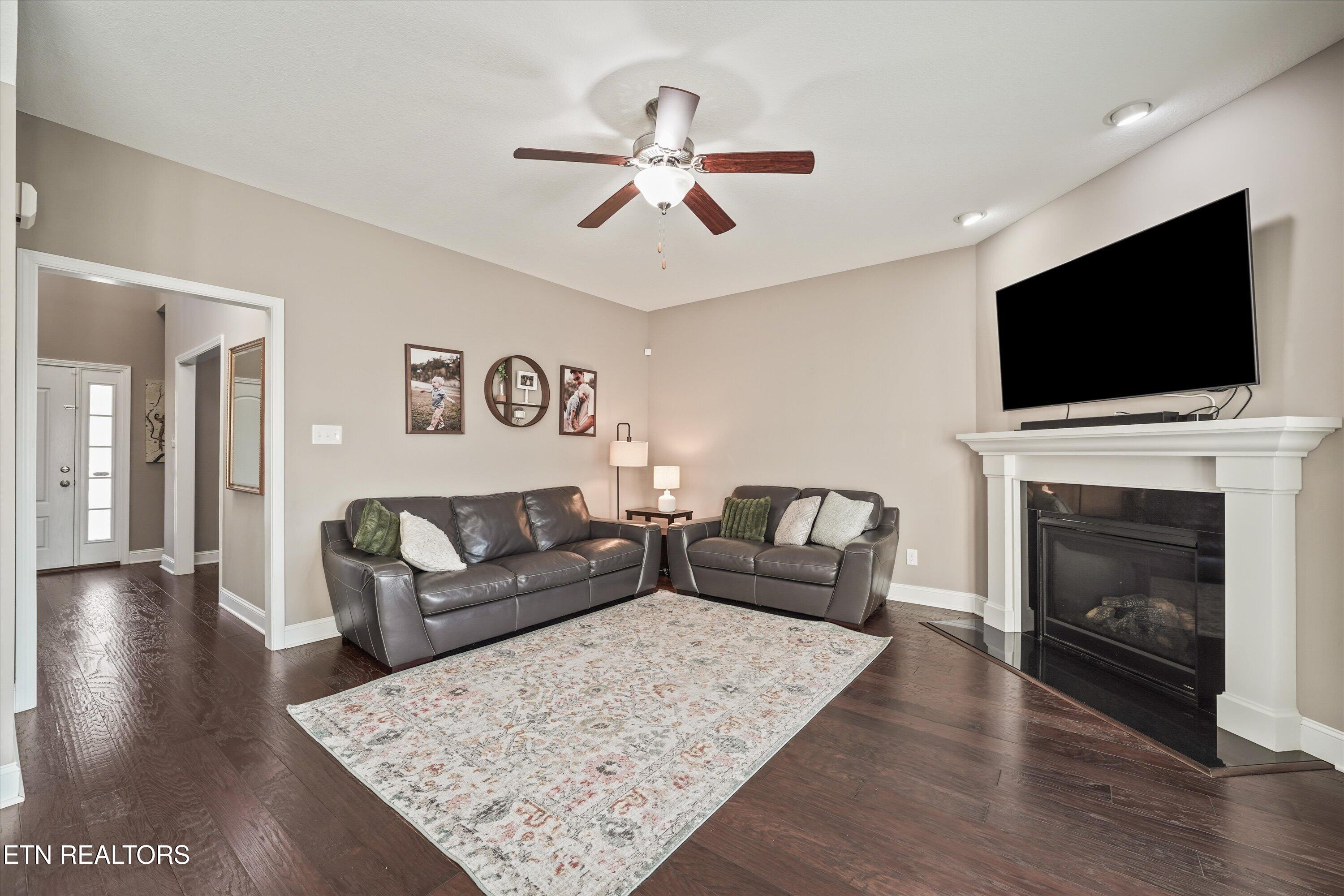 6016 Hollow View Lane Knoxville TN 37924
