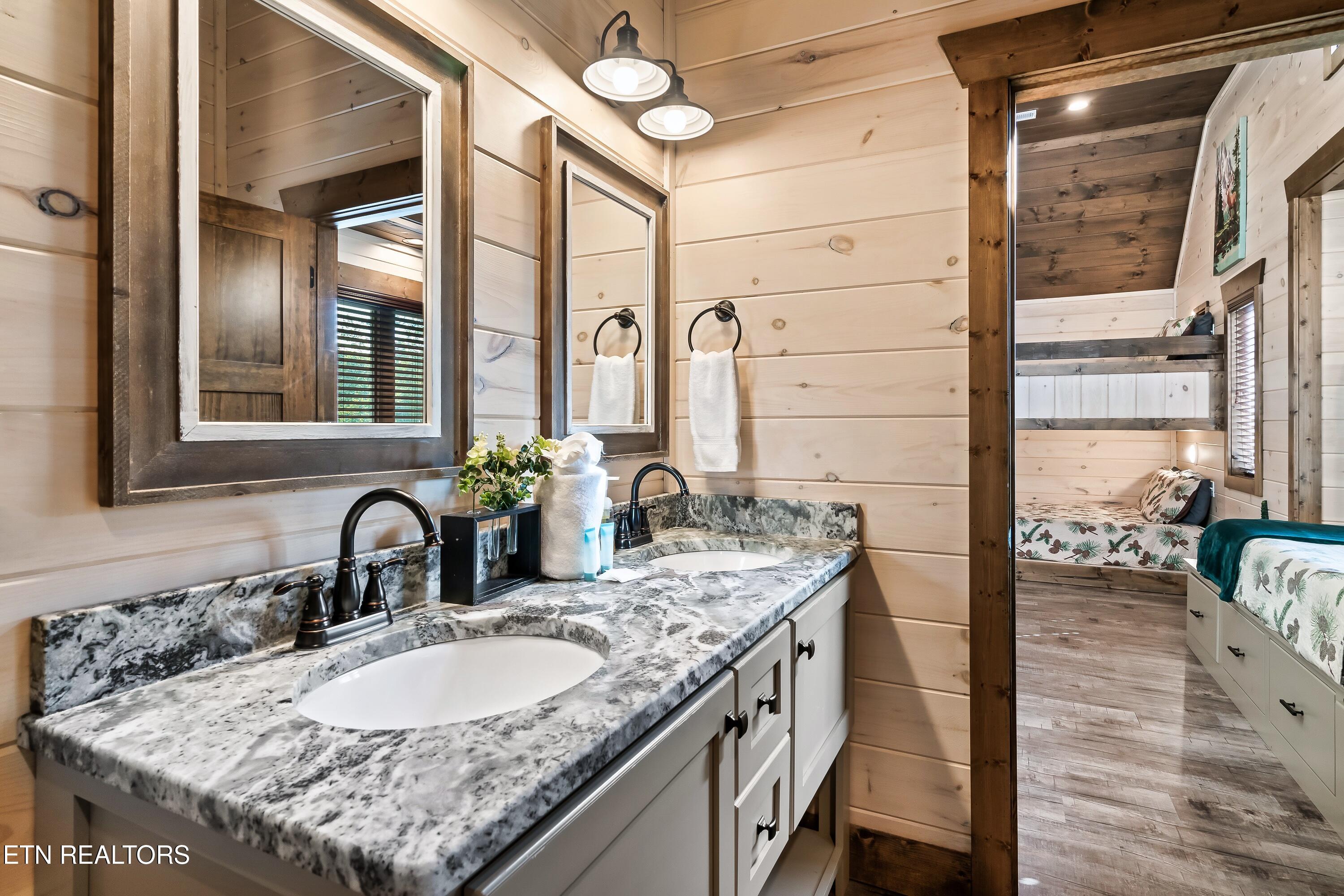 3504 Sandridge Way Pigeon Forge TN 37863