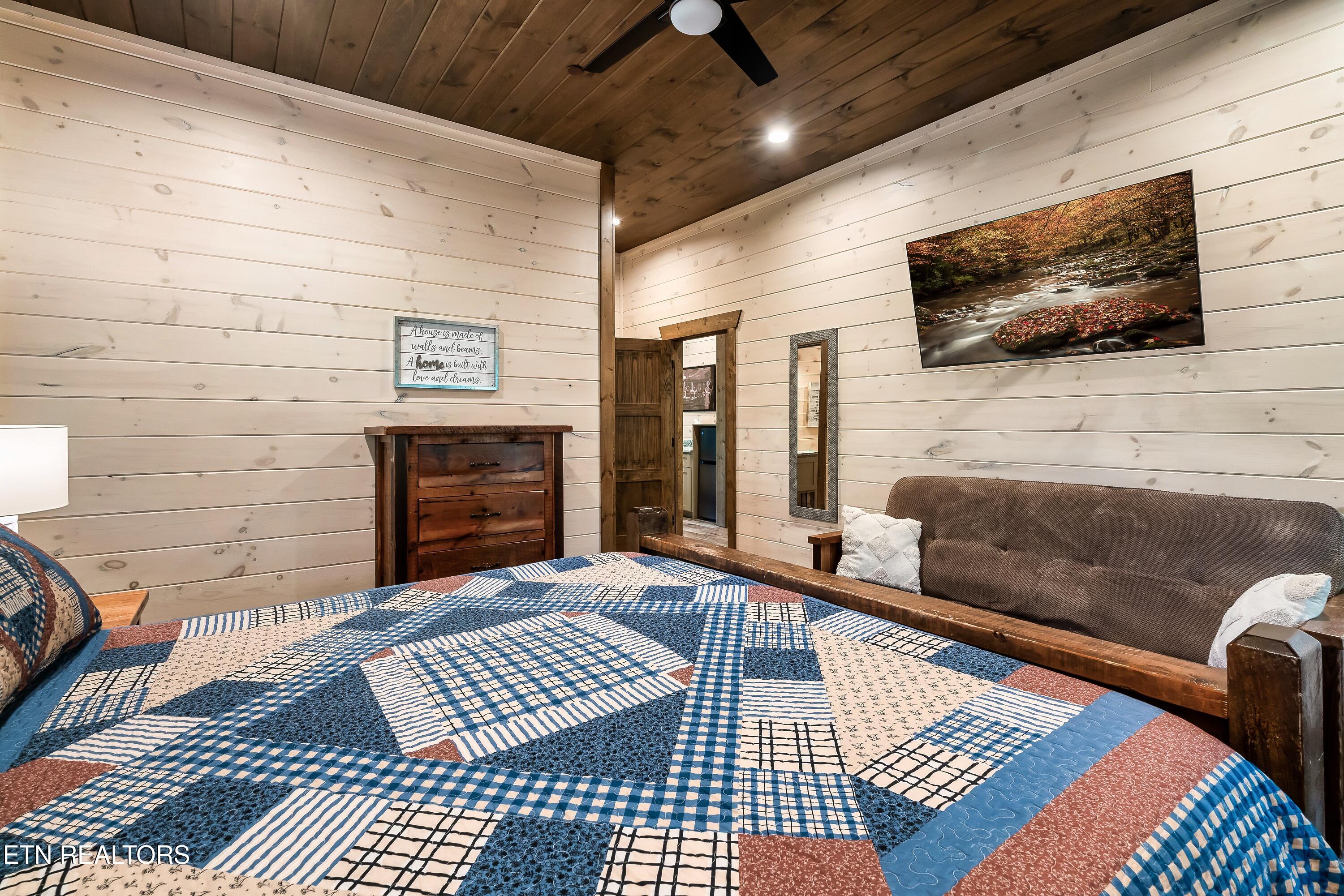 3504 Sandridge Way Pigeon Forge TN 37863