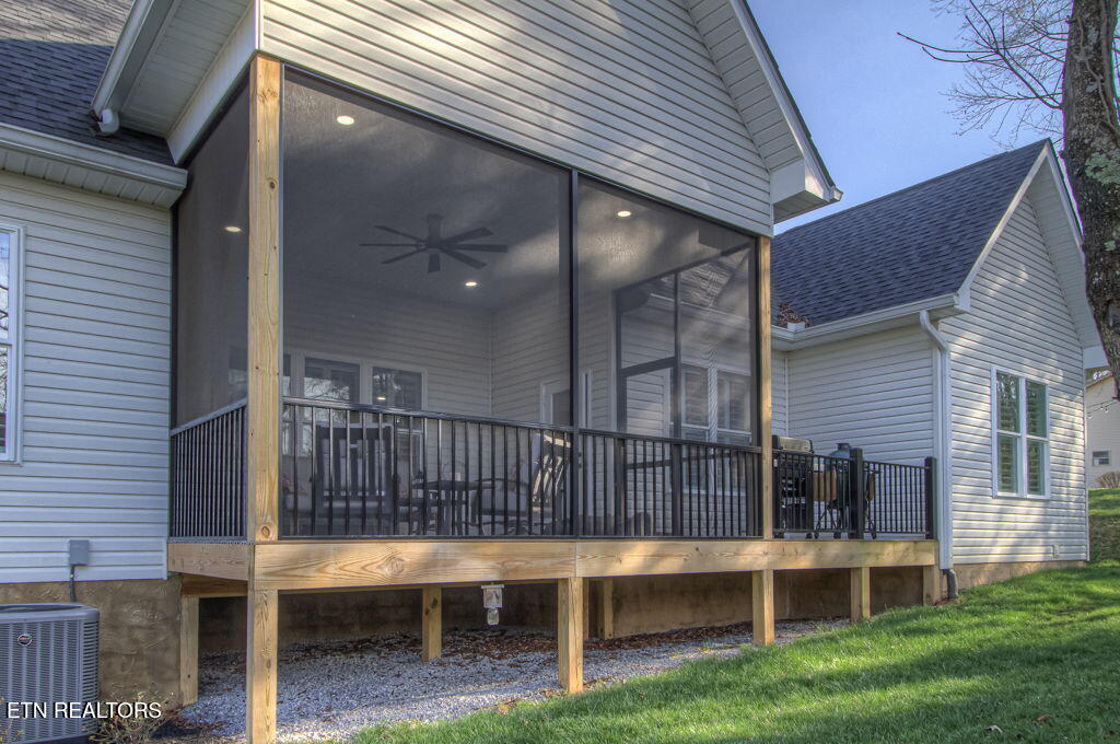 183 Saloli Way Loudon TN 37774