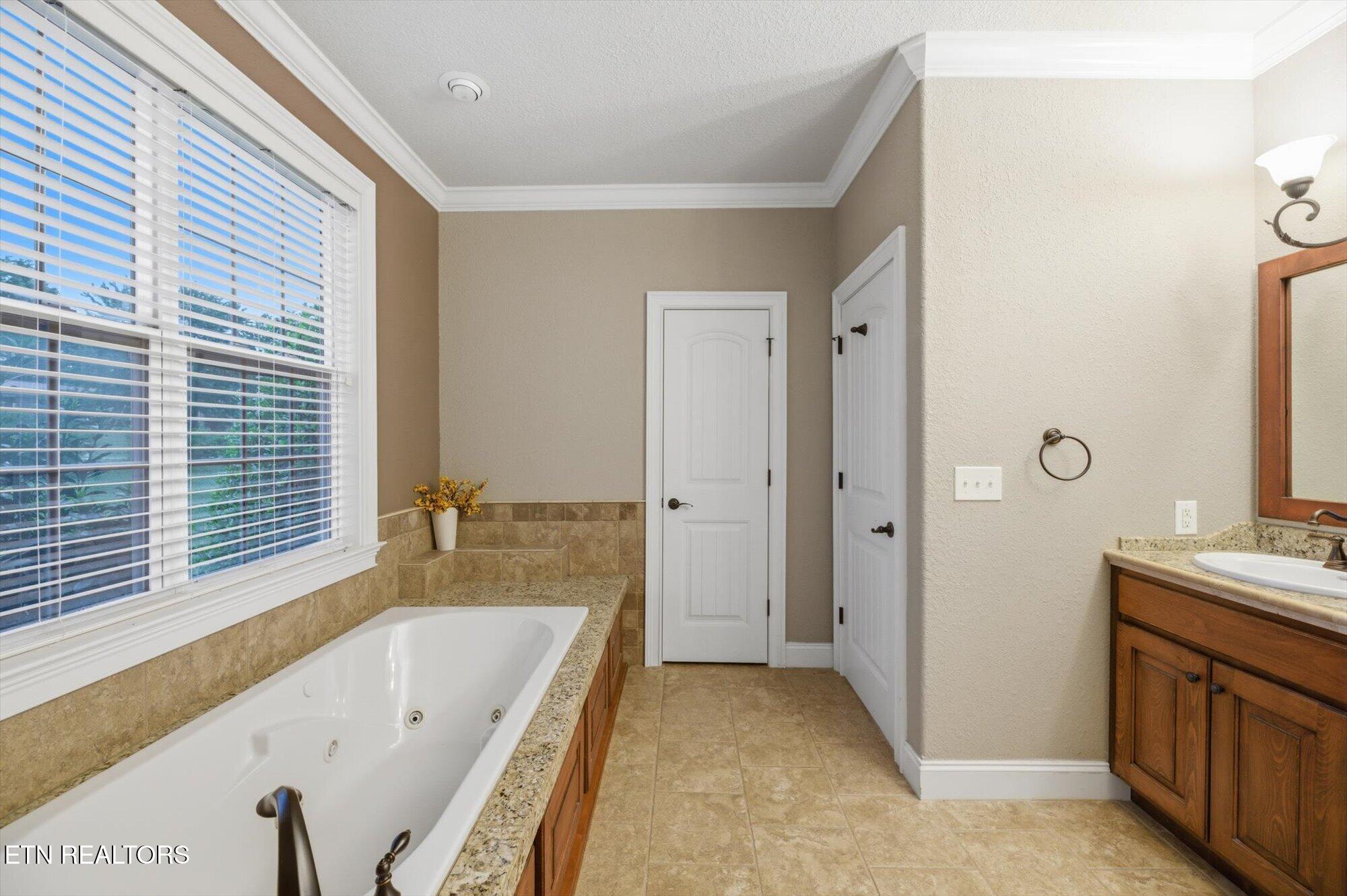 199 Kirk Circle Madisonville TN 37354