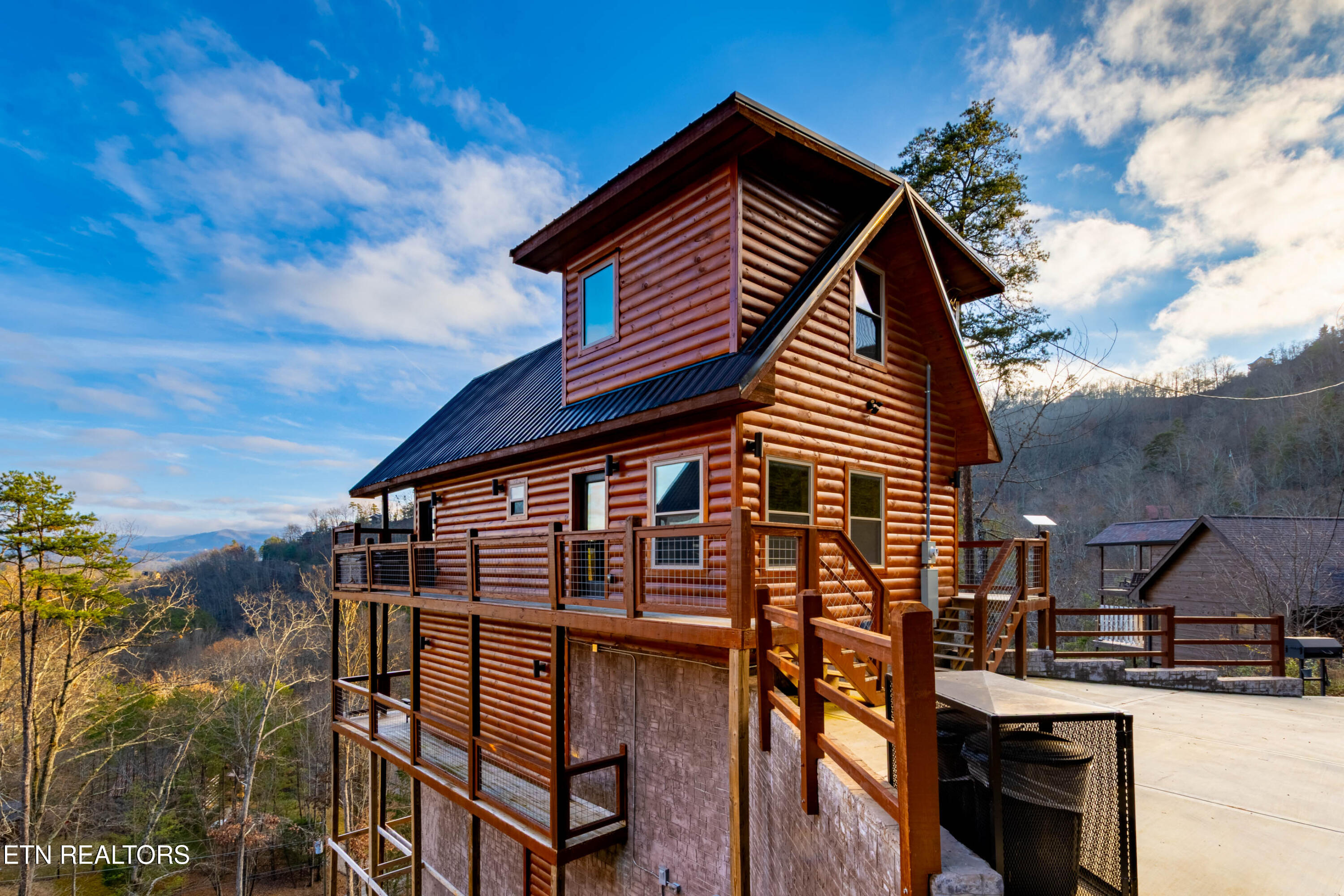 2138 Rising Fawn Way Sevierville TN 37876