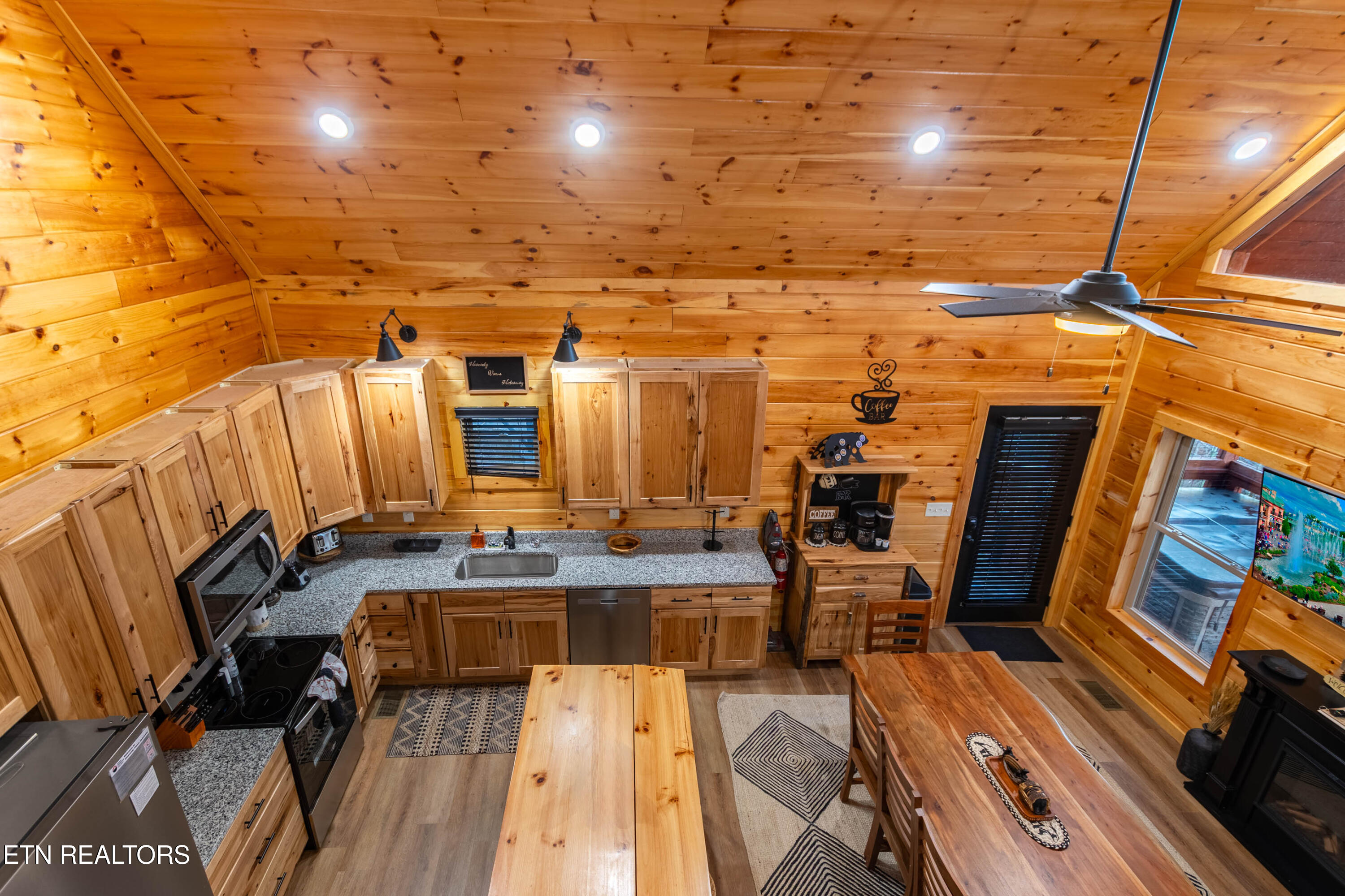 2138 Rising Fawn Way Sevierville TN 37876