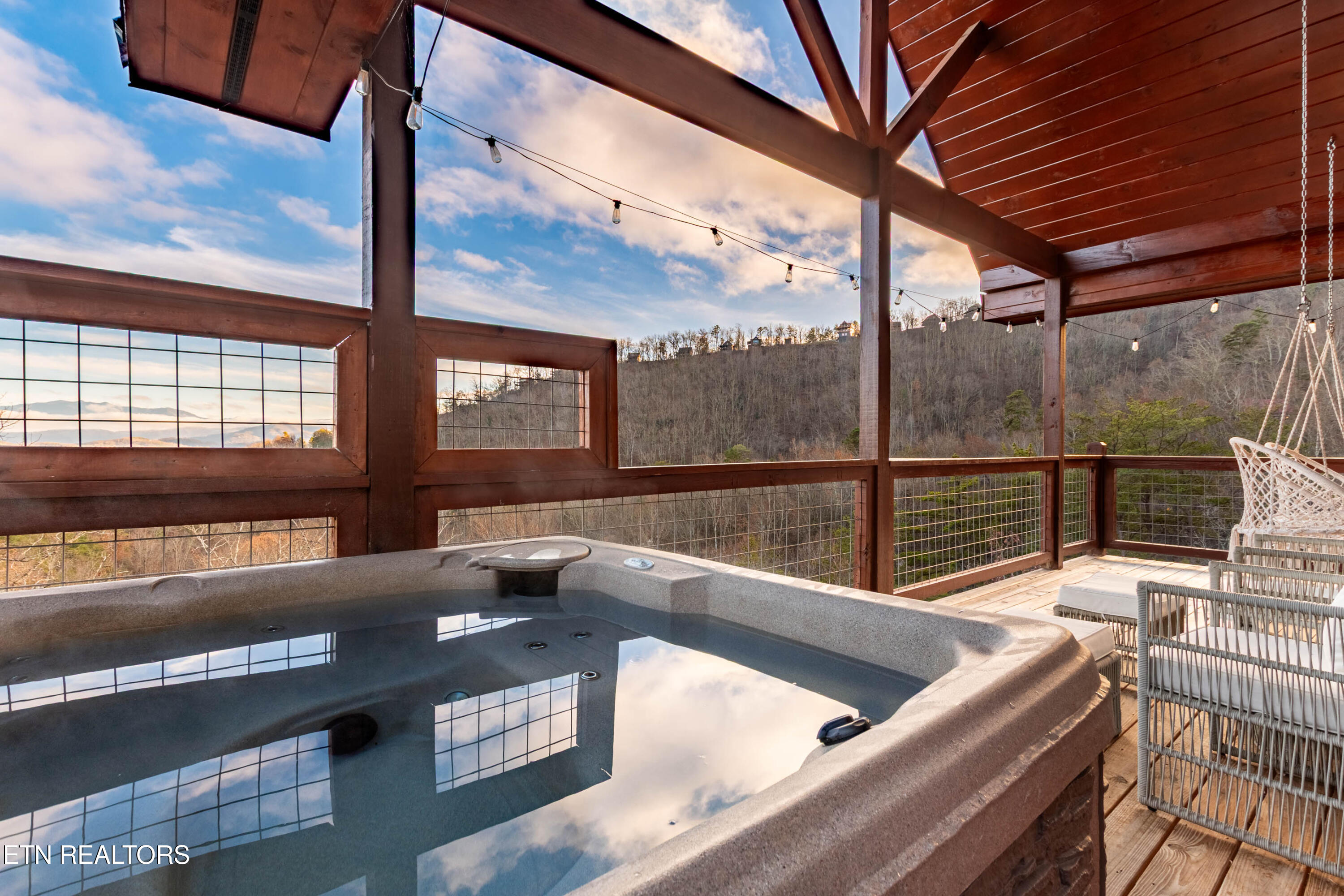 2138 Rising Fawn Way Sevierville TN 37876
