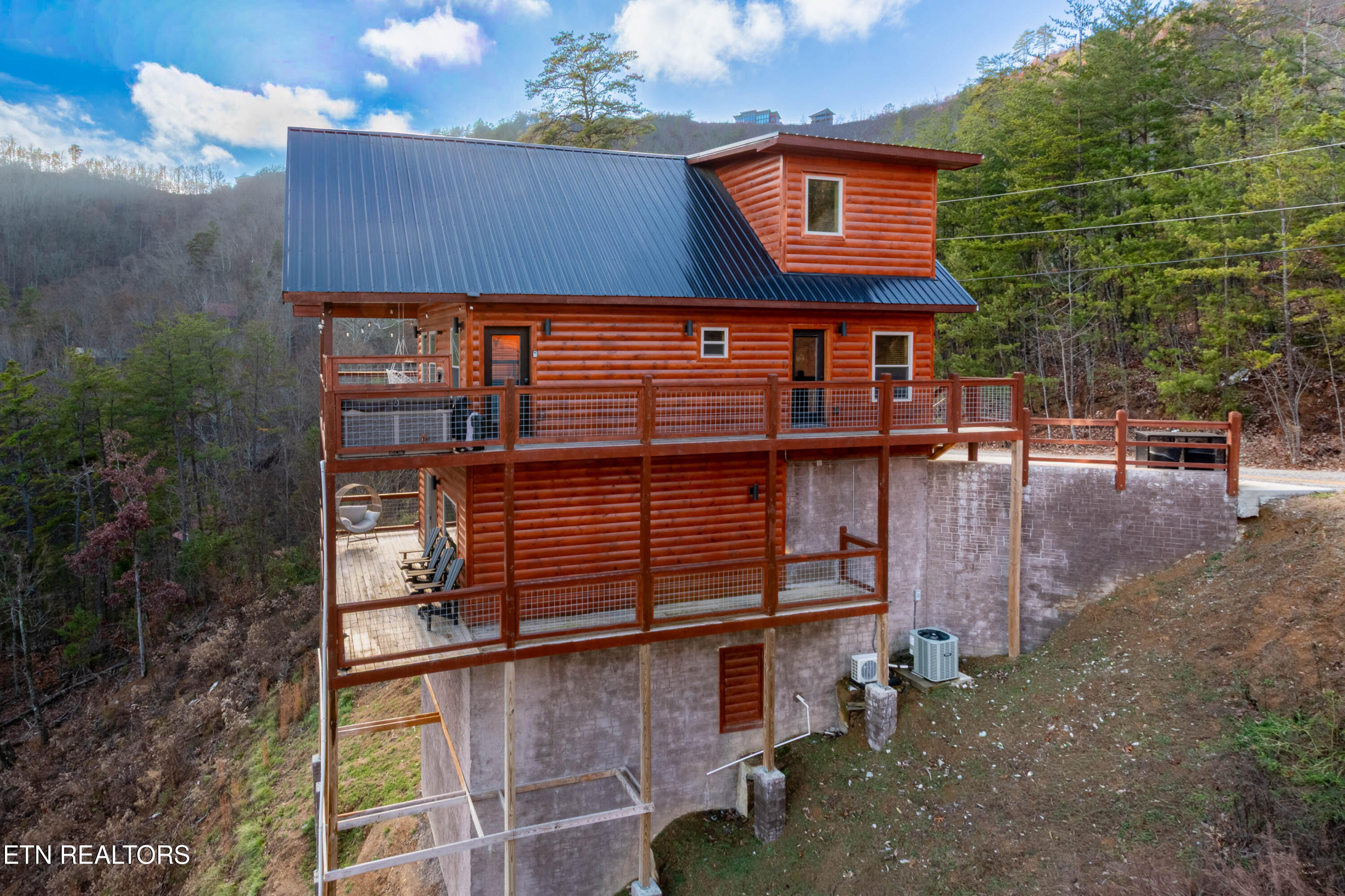 2138 Rising Fawn Way Sevierville TN 37876