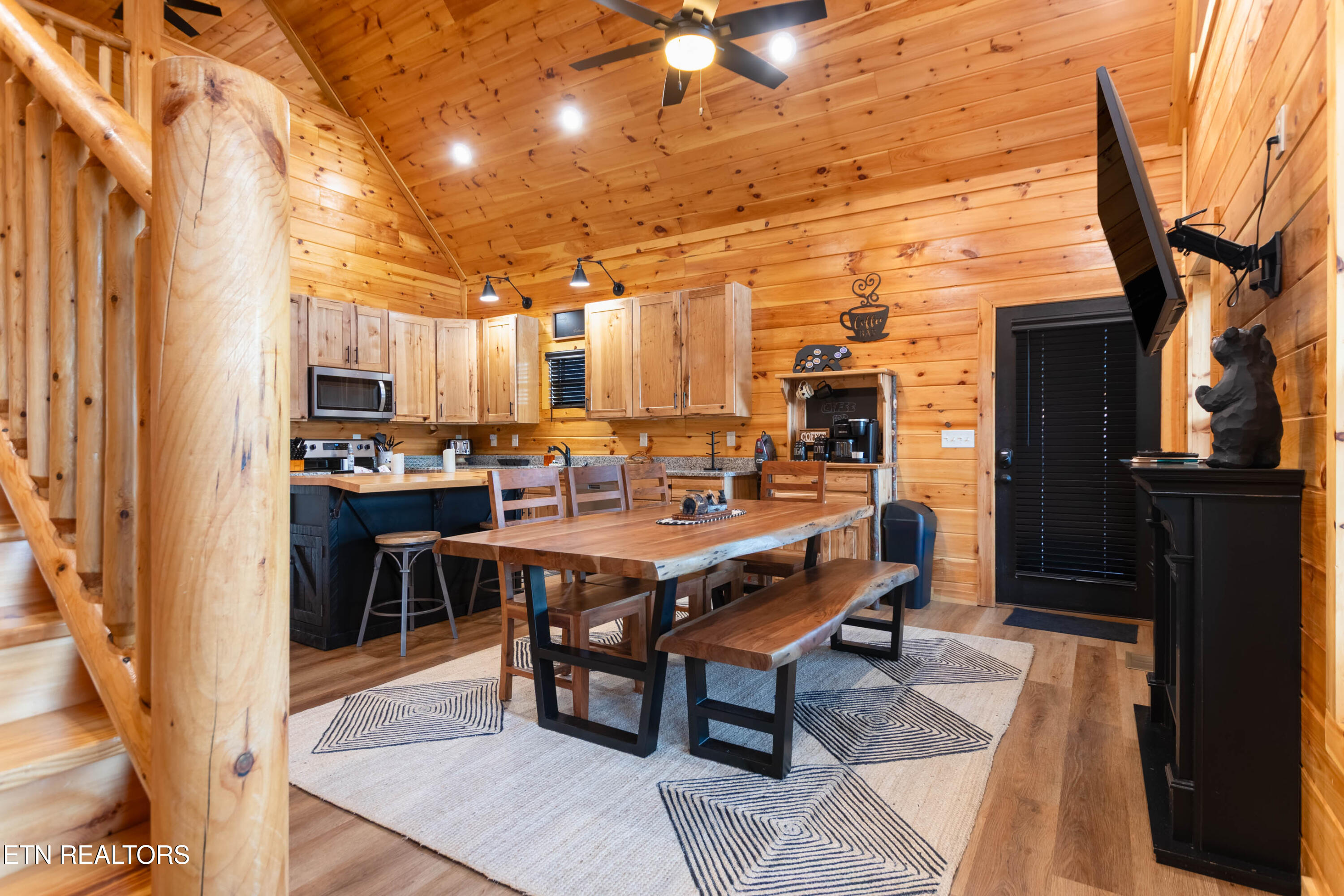 2138 Rising Fawn Way Sevierville TN 37876