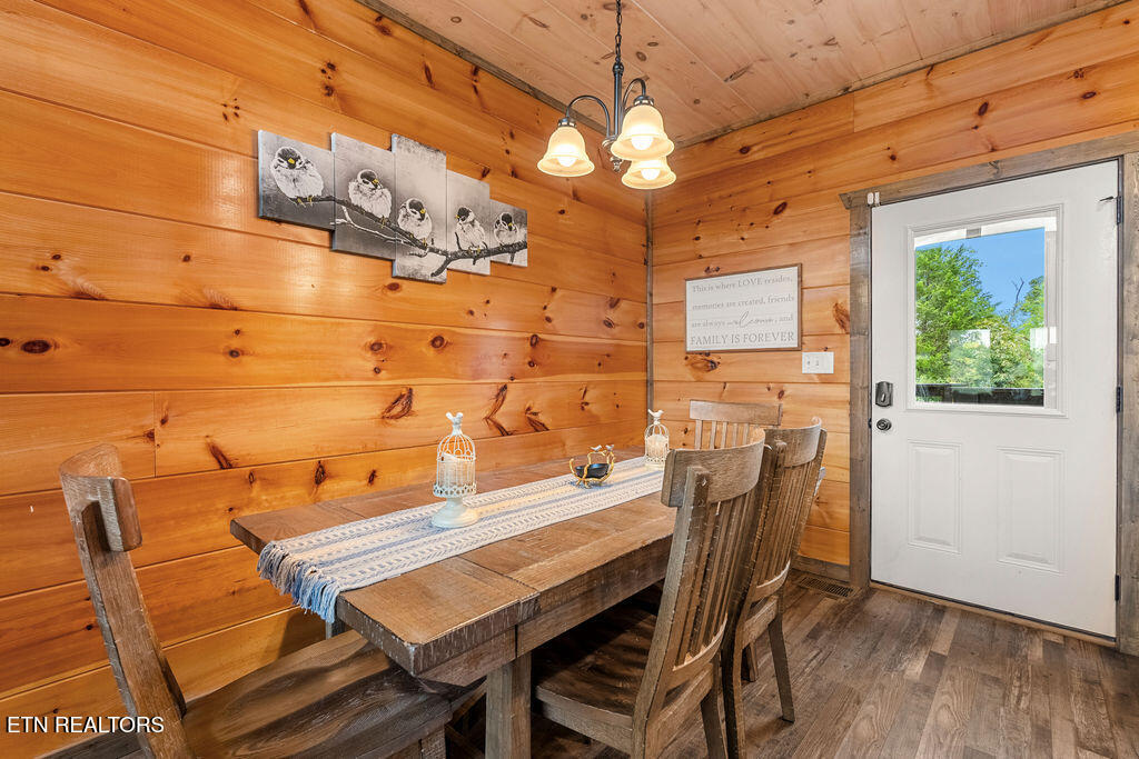 2109 Eagle Feather Drive Sevierville TN 37876