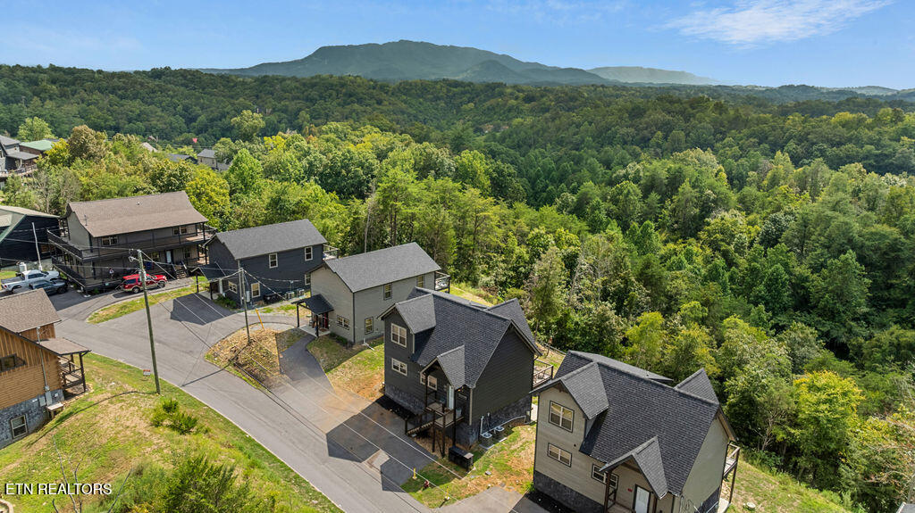 2109 Eagle Feather Drive Sevierville TN 37876