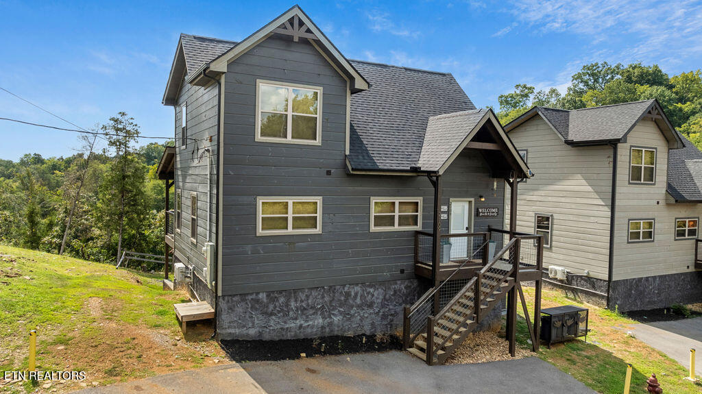 2109 Eagle Feather Drive Sevierville TN 37876