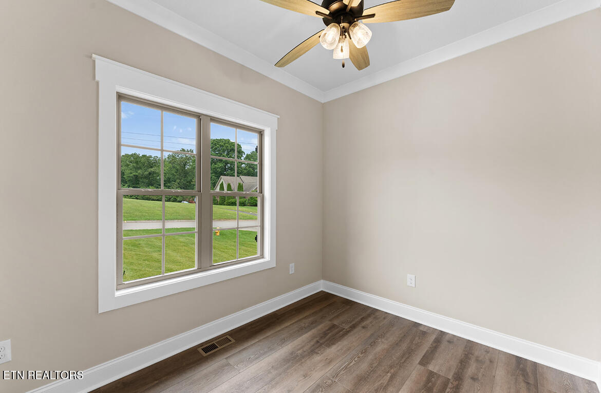 180 Hatteras Circle Lenoir City TN 37772