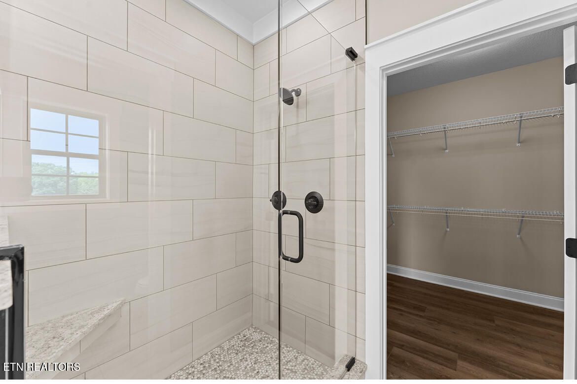 180 Hatteras Circle Lenoir City TN 37772