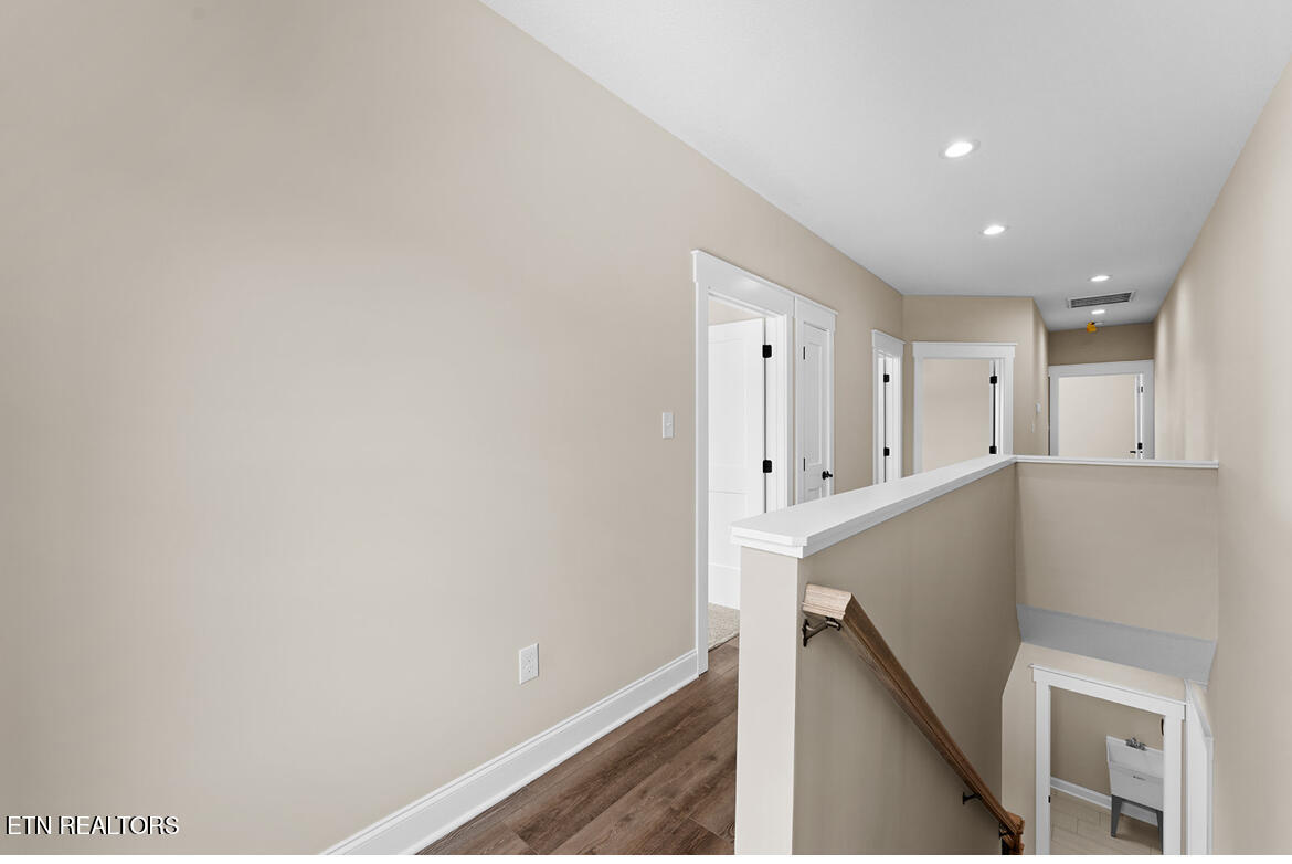 180 Hatteras Circle Lenoir City TN 37772