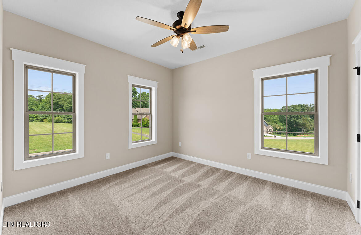 180 Hatteras Circle Lenoir City TN 37772