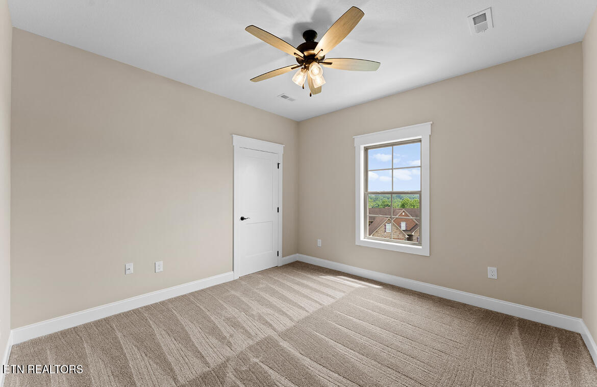 180 Hatteras Circle Lenoir City TN 37772