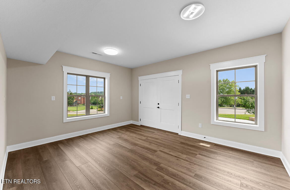 180 Hatteras Circle Lenoir City TN 37772