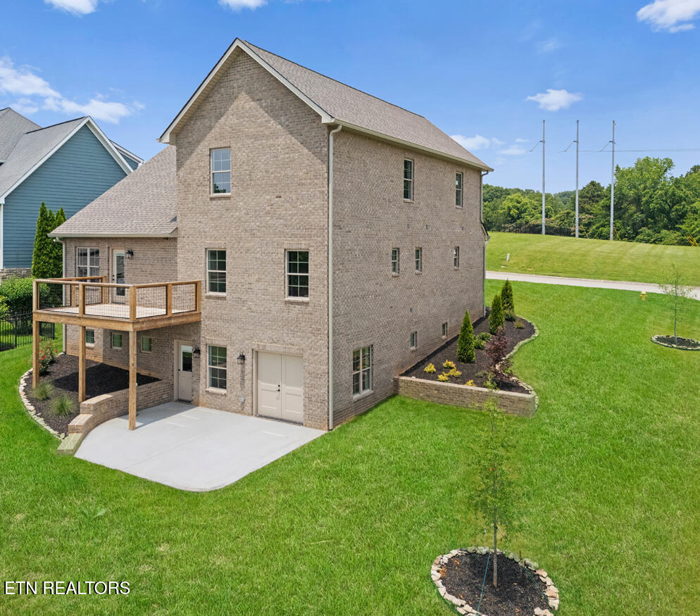 180 Hatteras Circle Lenoir City TN 37772