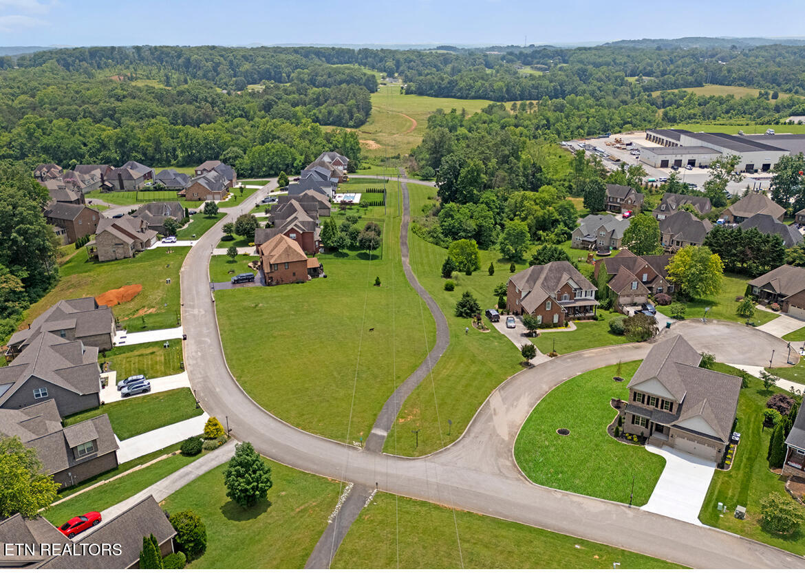180 Hatteras Circle Lenoir City TN 37772