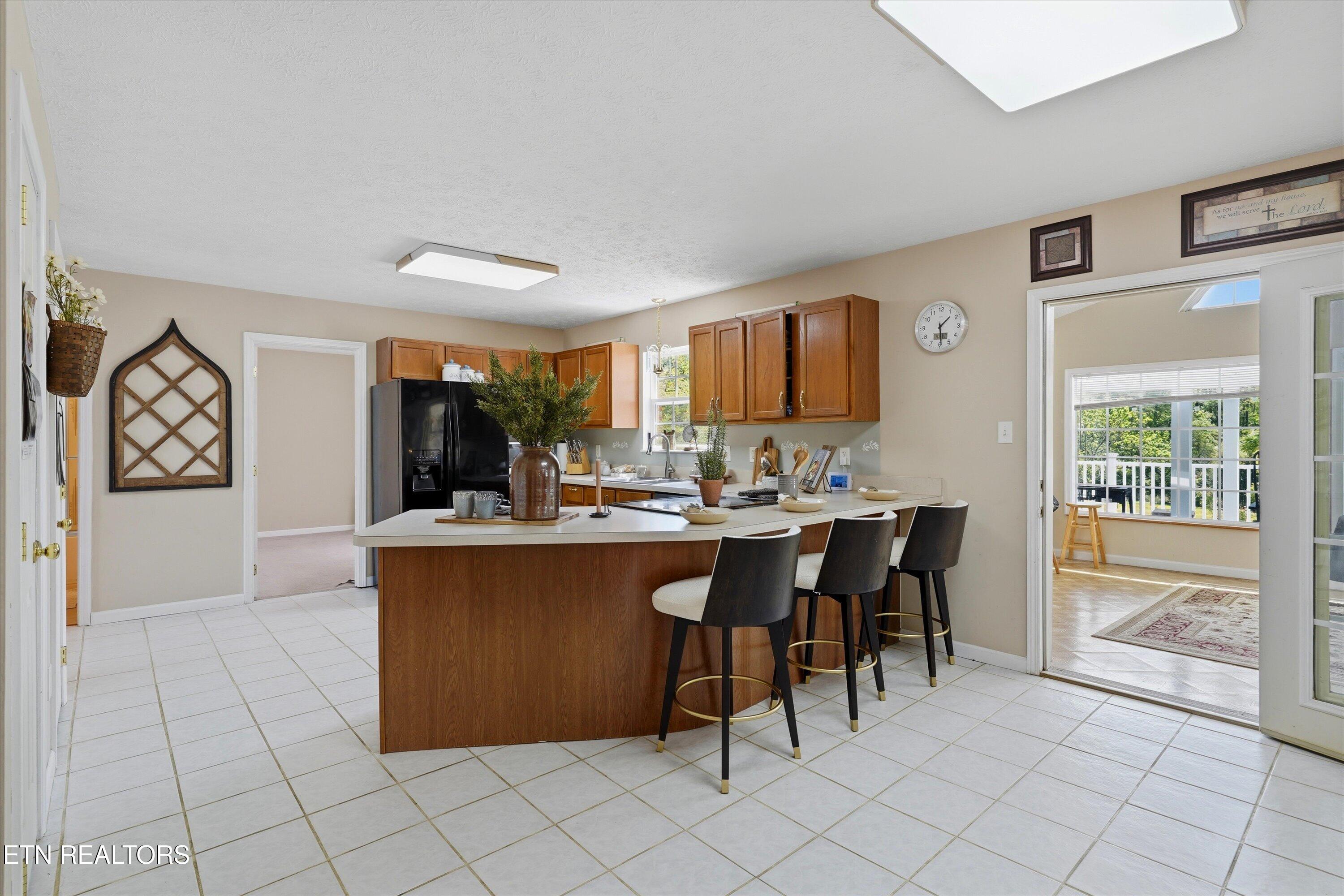 1517 Bob Young Lane Lenoir City TN 37772