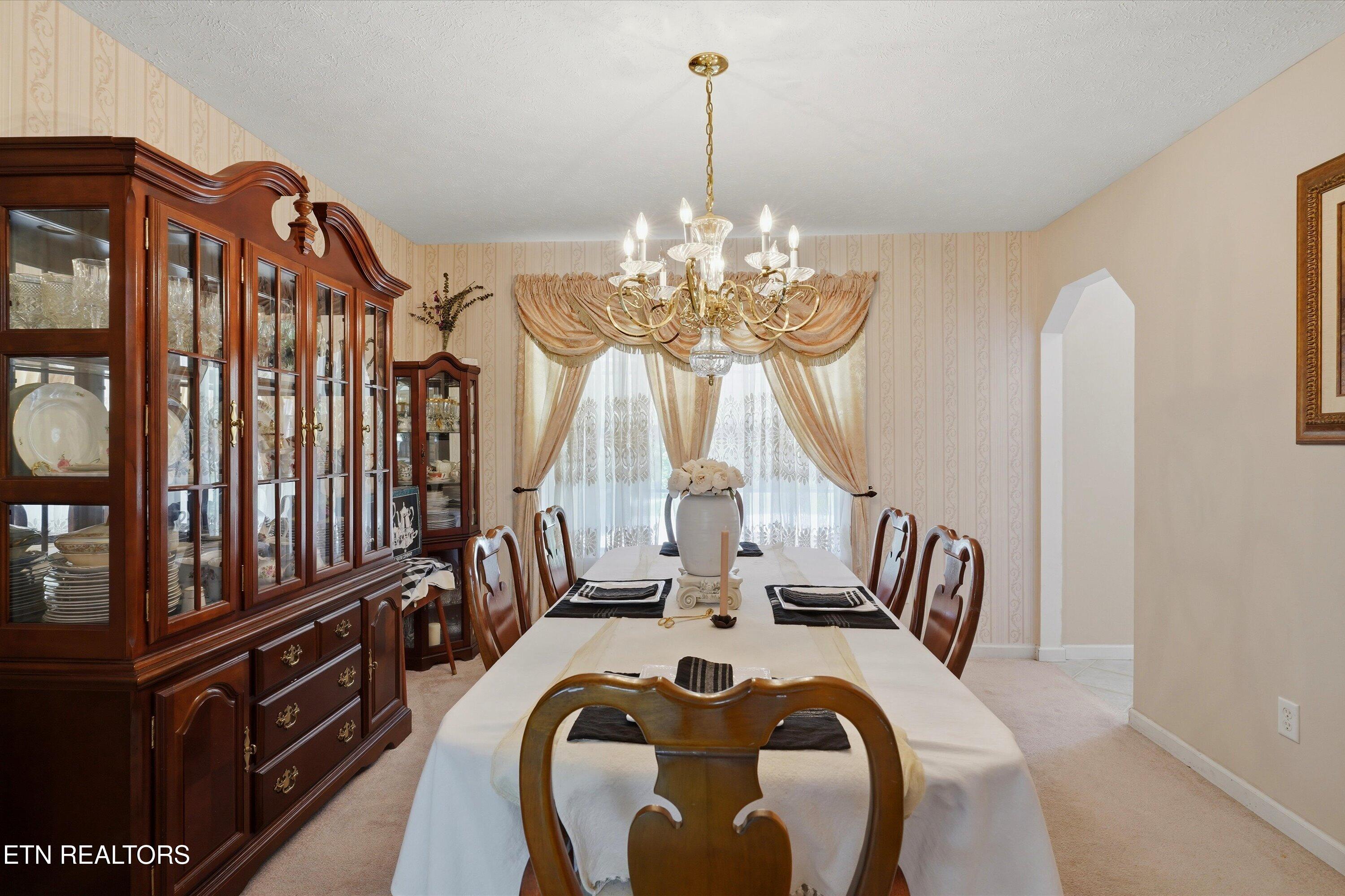1517 Bob Young Lane Lenoir City TN 37772