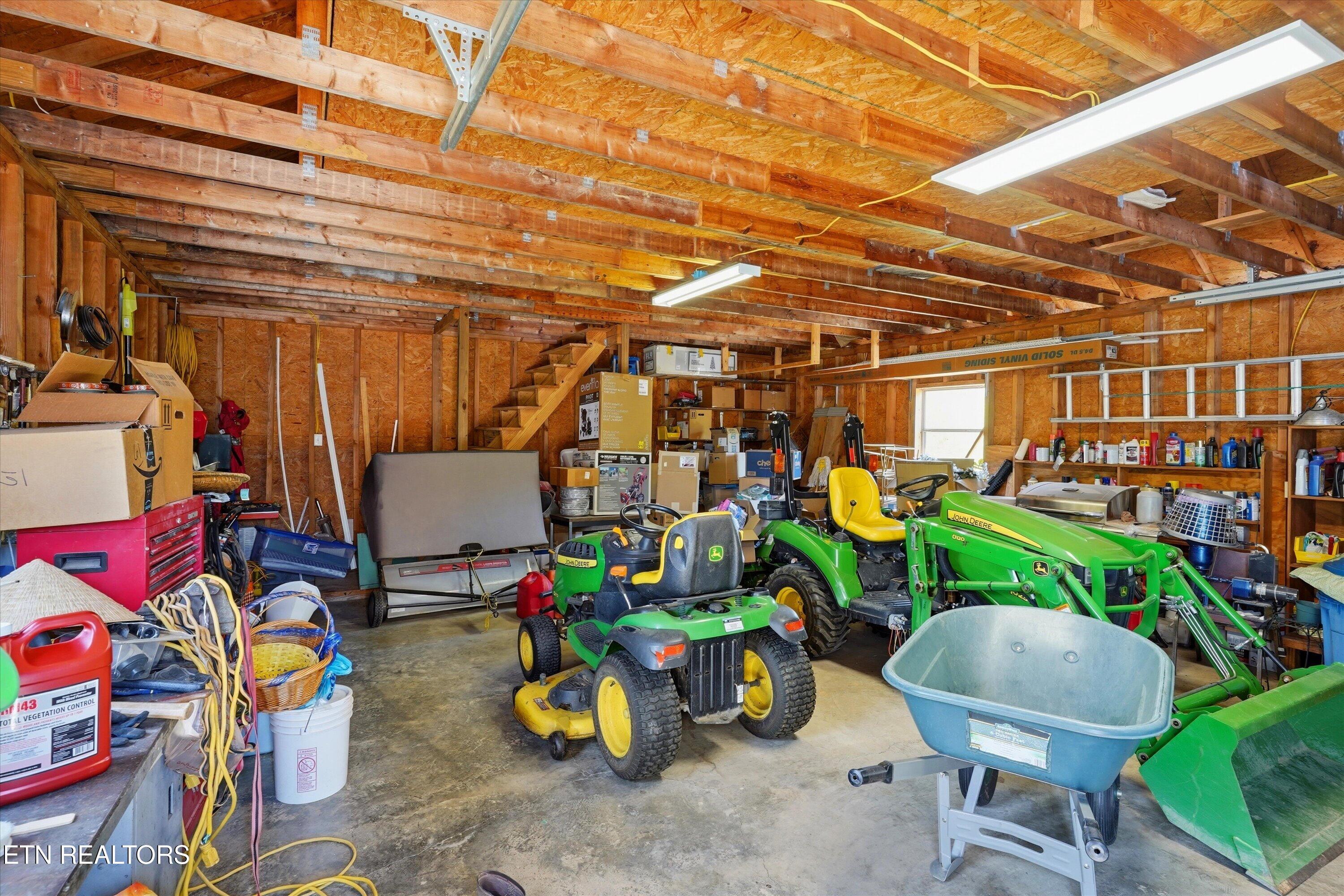 1517 Bob Young Lane Lenoir City TN 37772