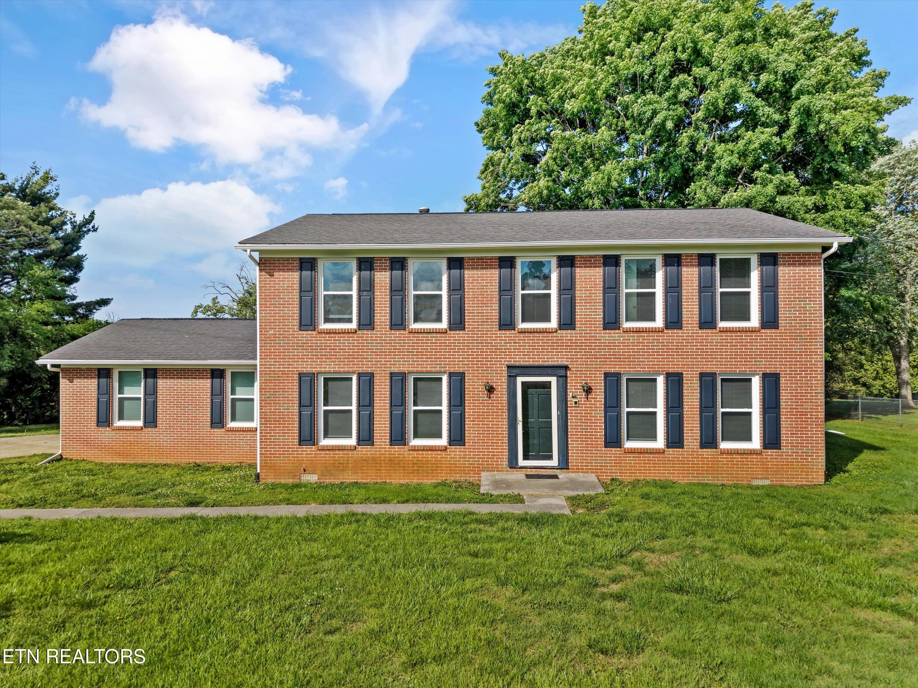 327 Kenmark Drive Maryville TN 37803