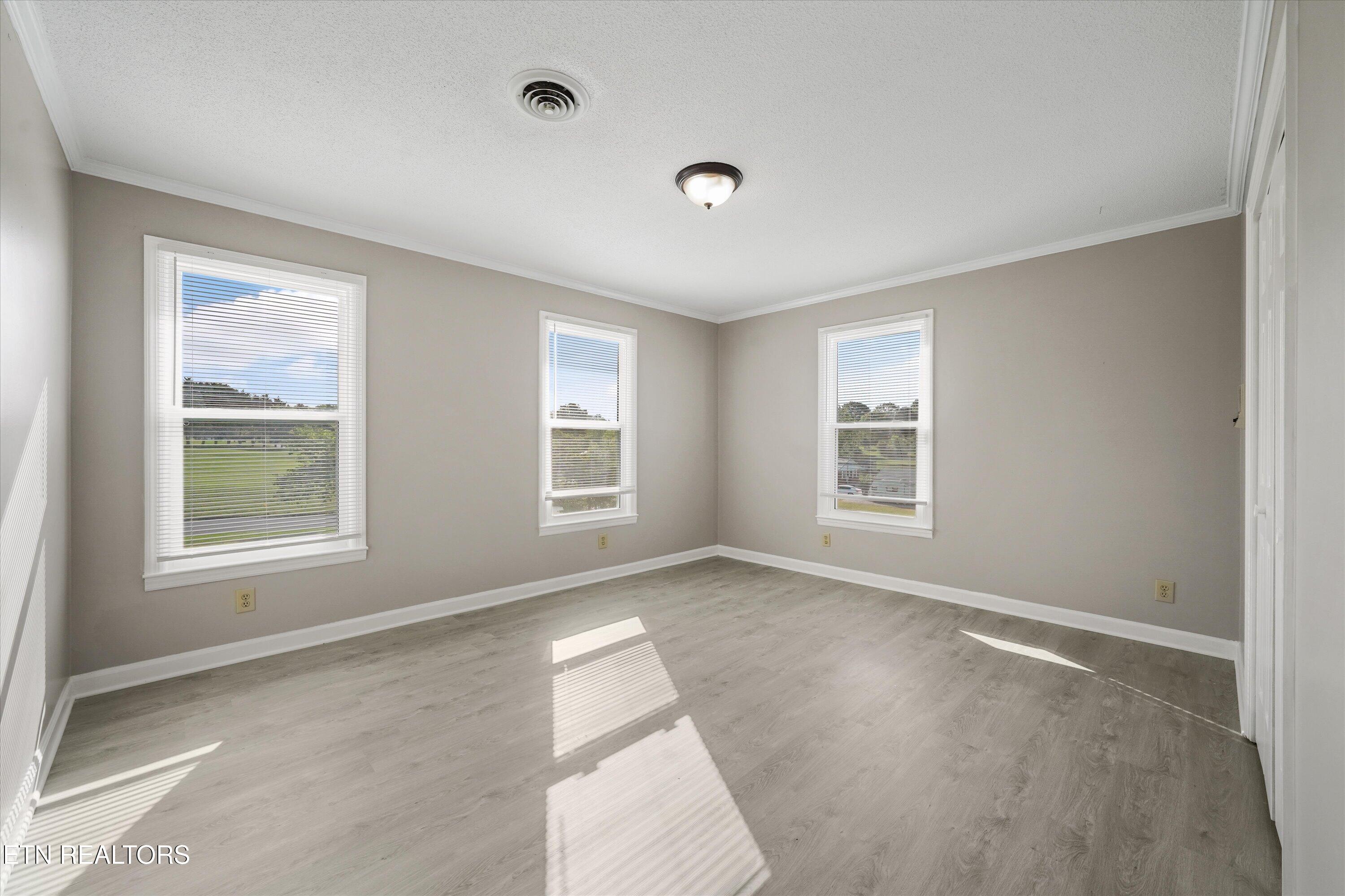 327 Kenmark Drive Maryville TN 37803