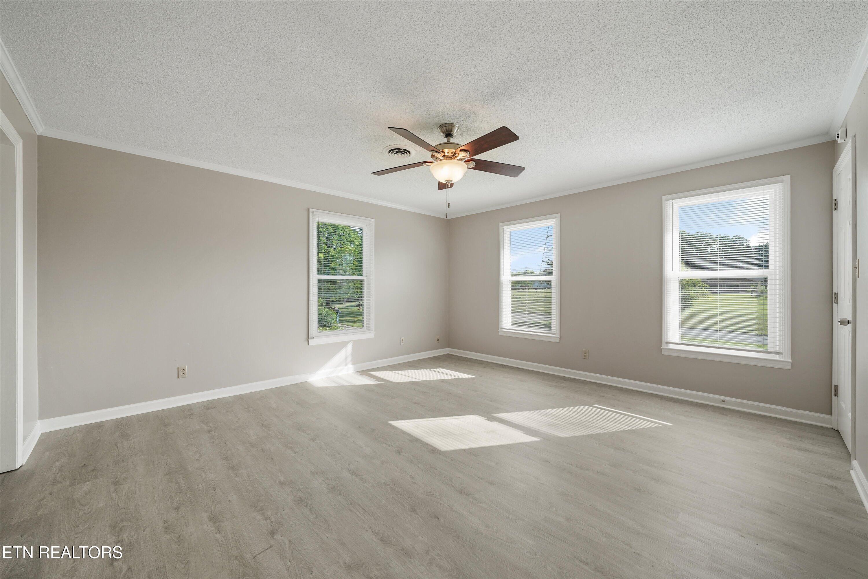 327 Kenmark Drive Maryville TN 37803