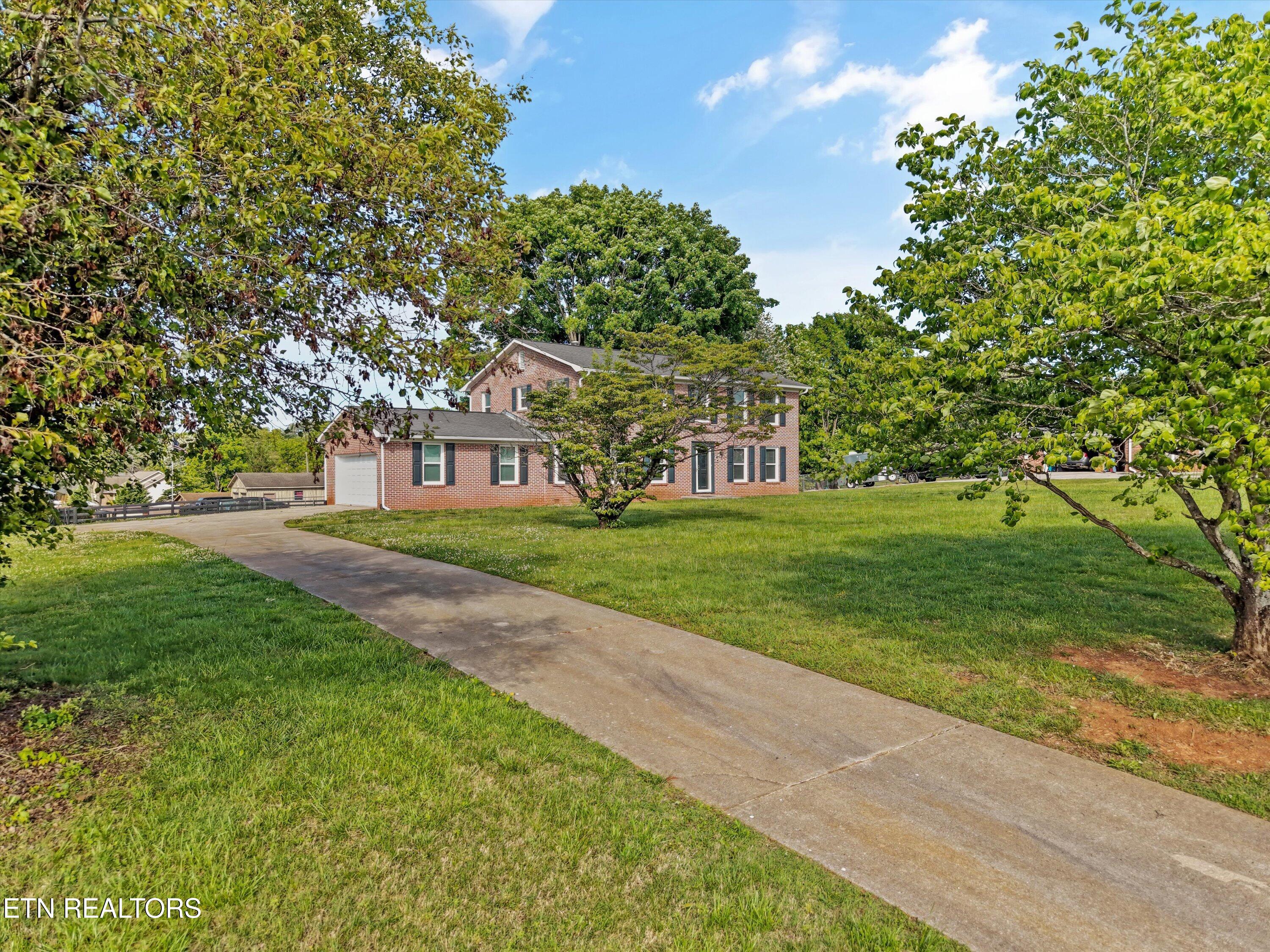 327 Kenmark Drive Maryville TN 37803