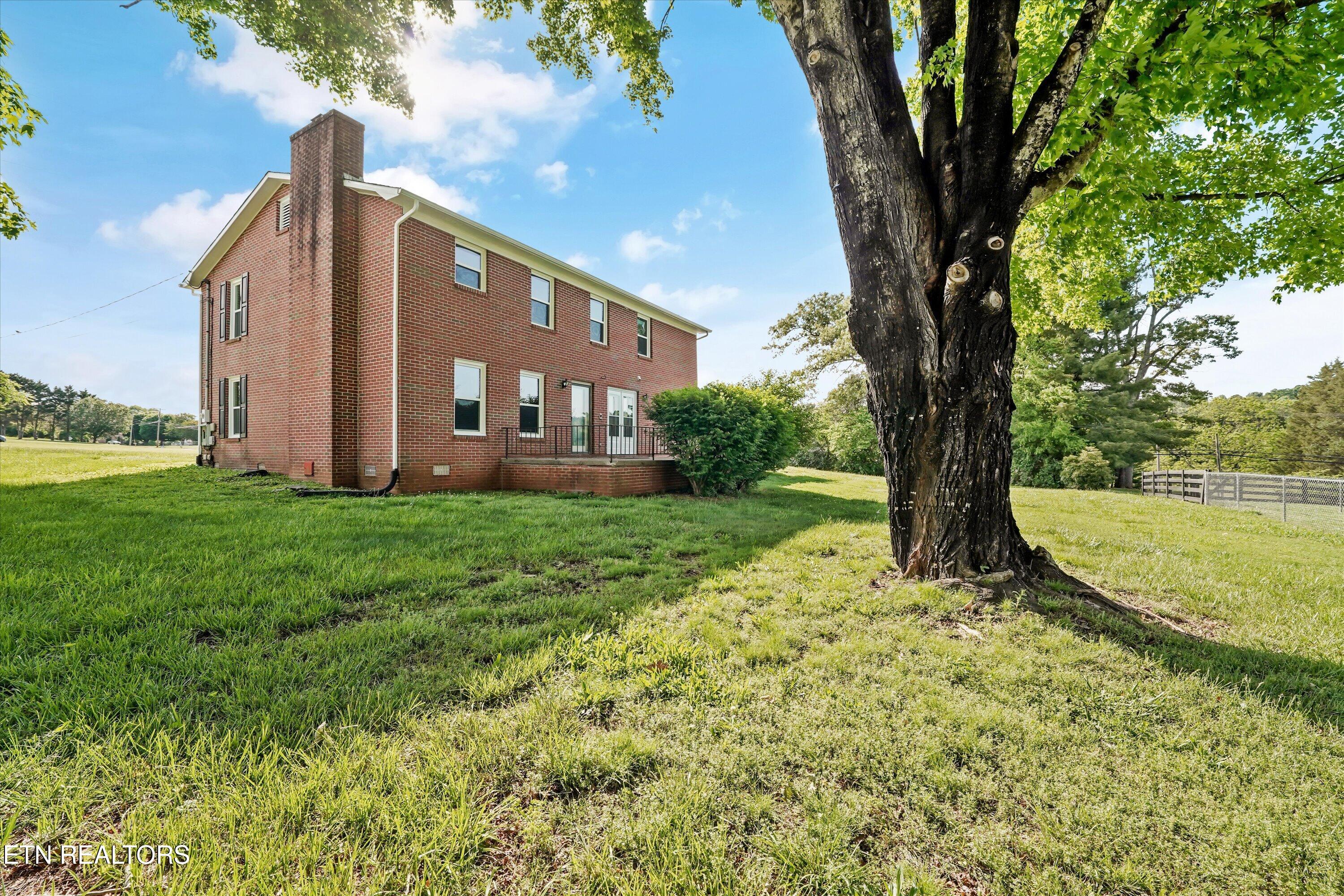 327 Kenmark Drive Maryville TN 37803
