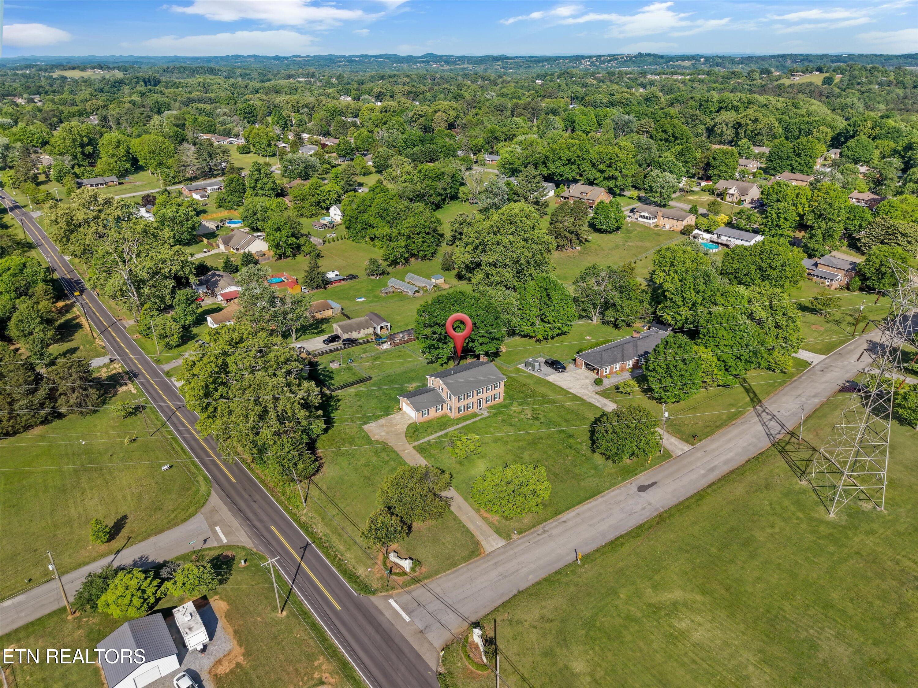 327 Kenmark Drive Maryville TN 37803