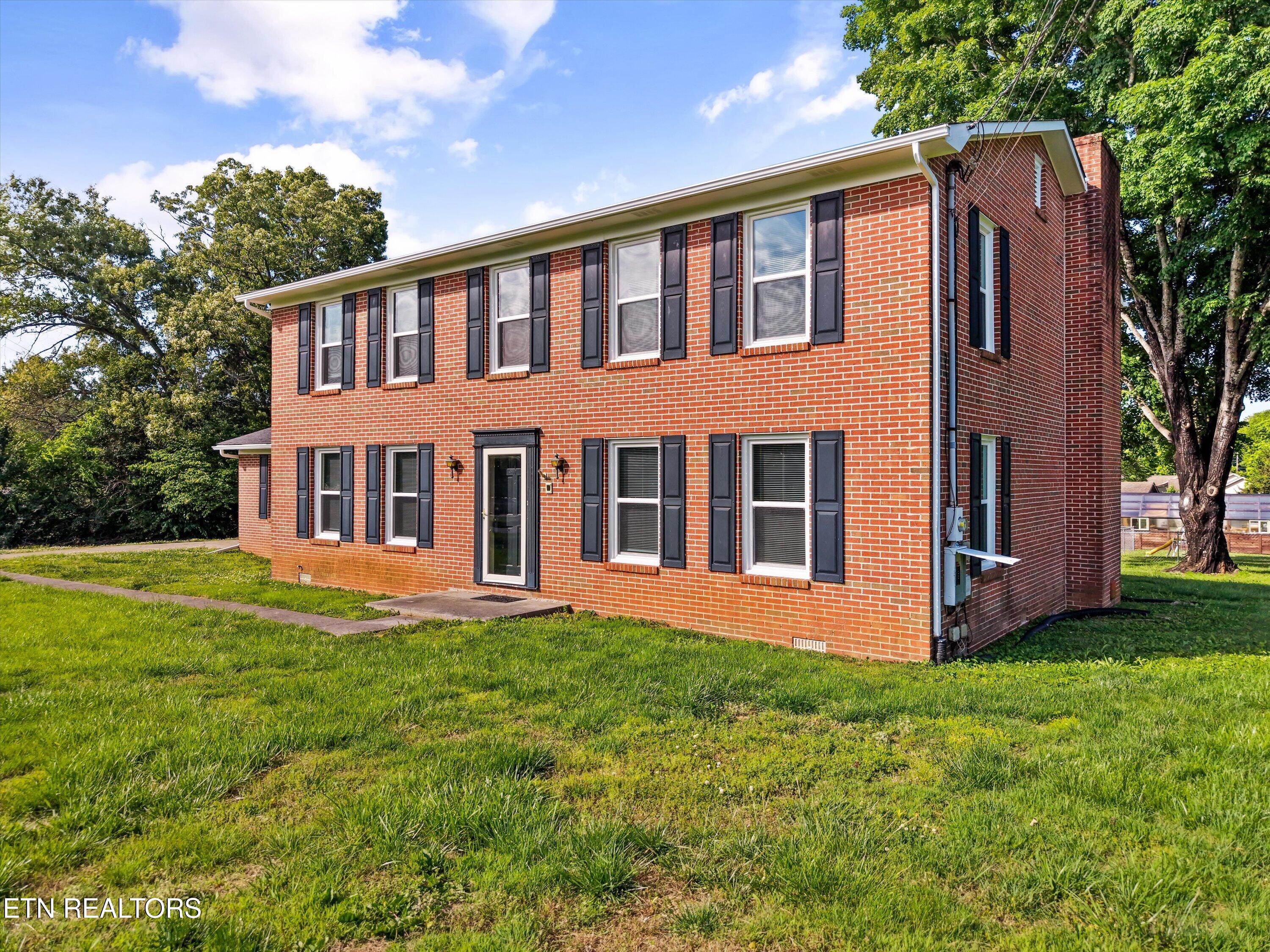 327 Kenmark Drive Maryville TN 37803