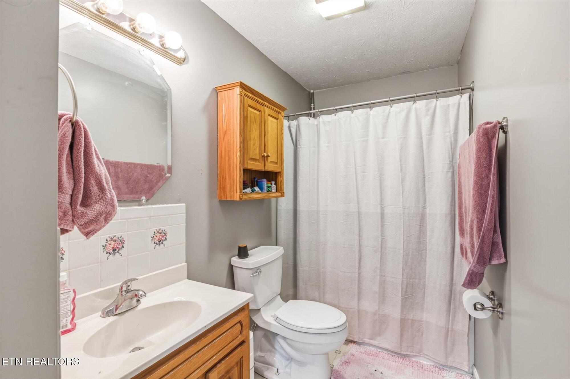 220 Autumn Lane Madisonville TN 37354