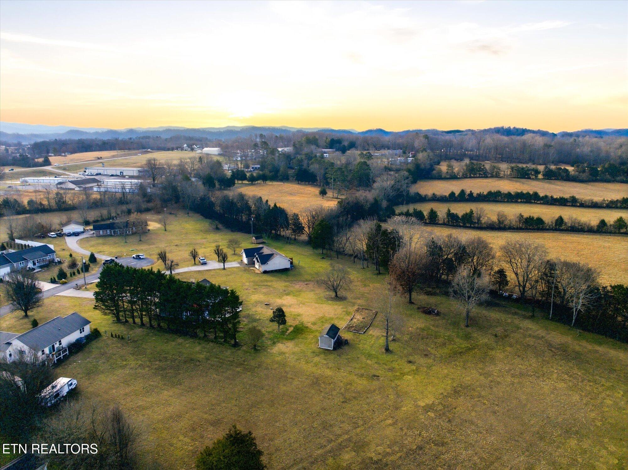 220 Autumn Lane Madisonville TN 37354