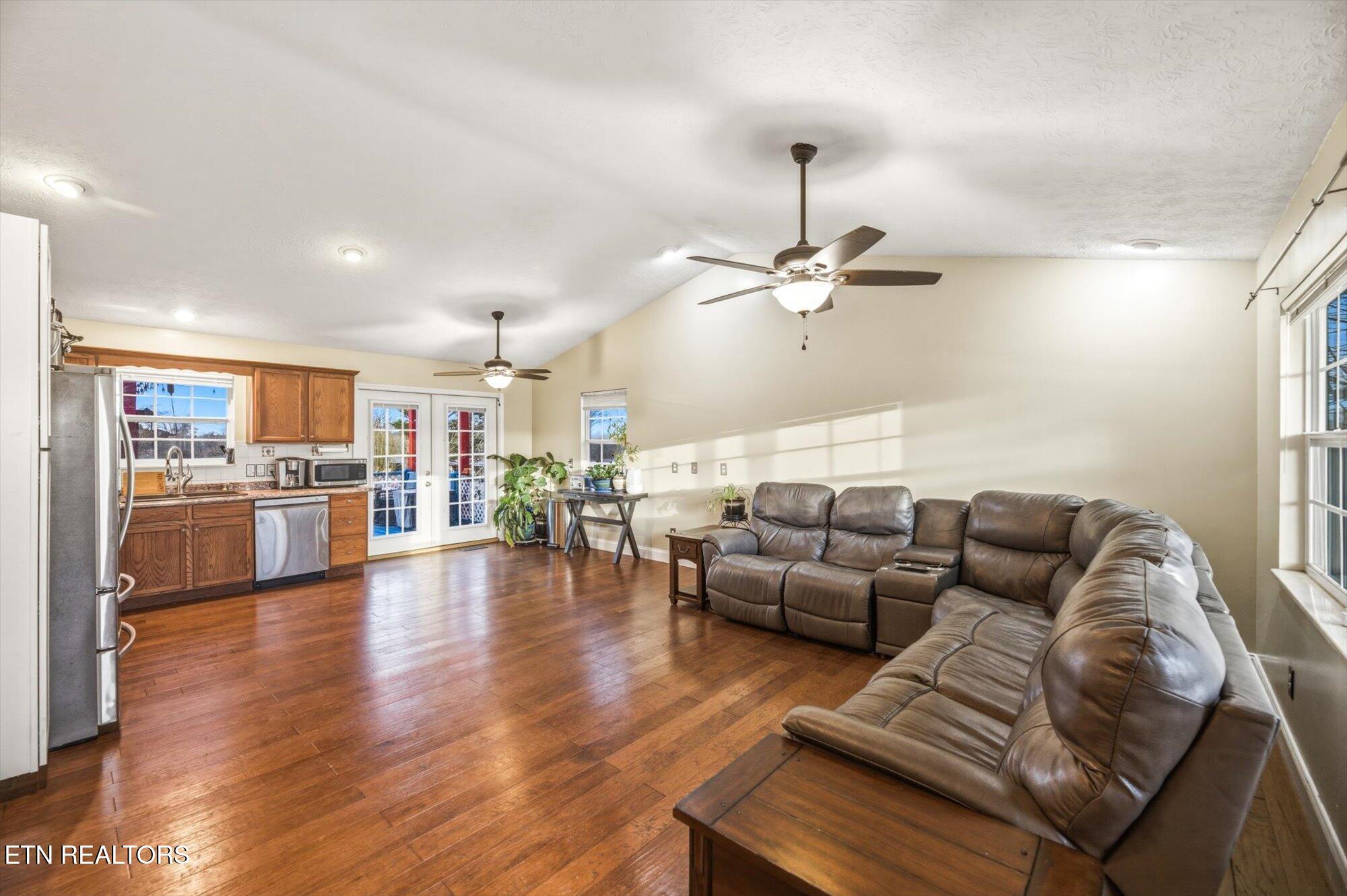 220 Autumn Lane Madisonville TN 37354