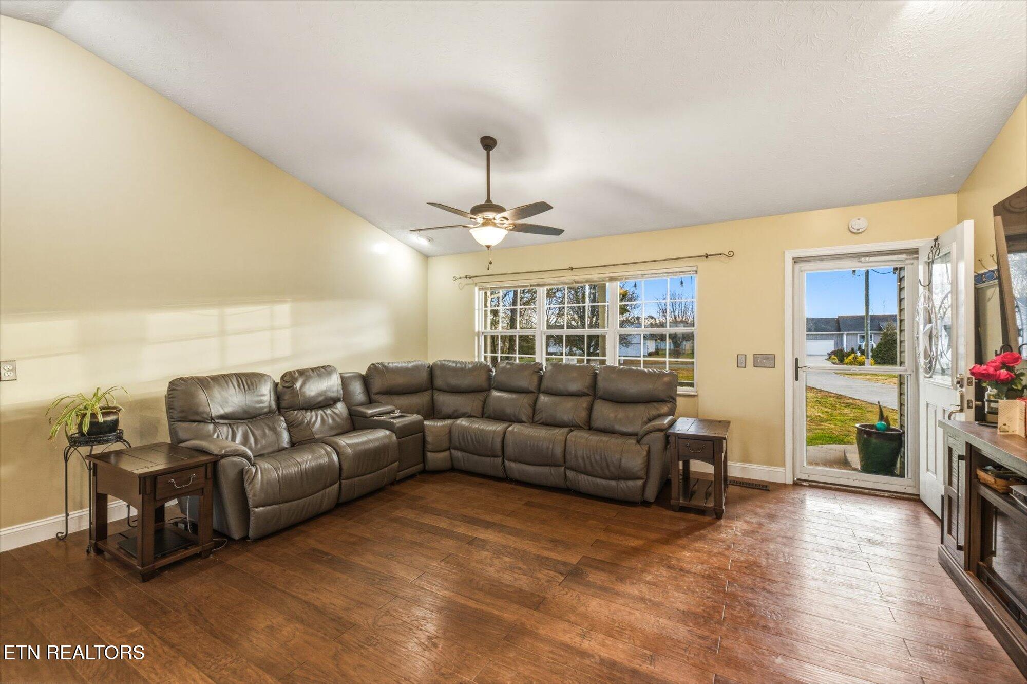 220 Autumn Lane Madisonville TN 37354