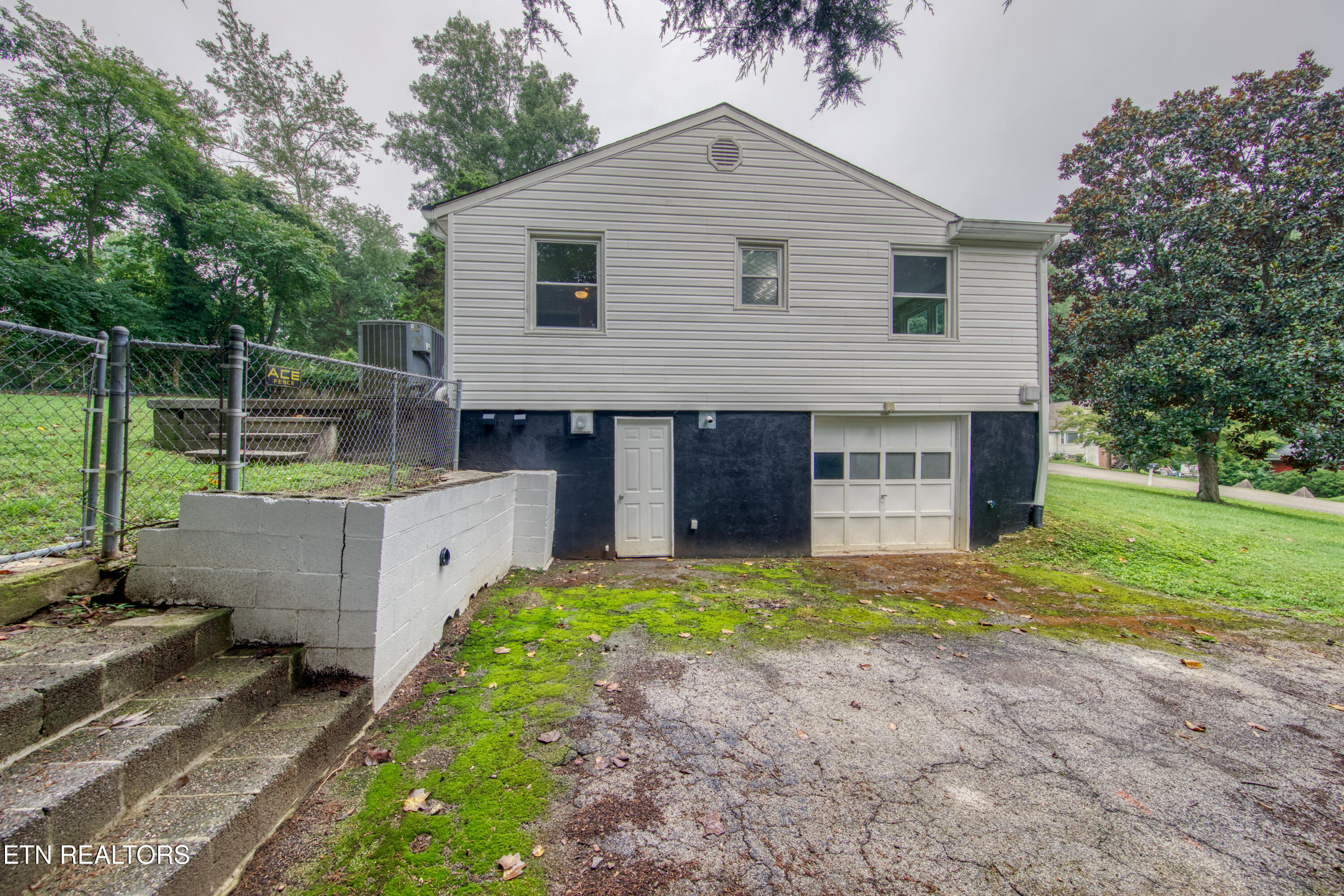 1806 Westchester Drive Knoxville TN 37918