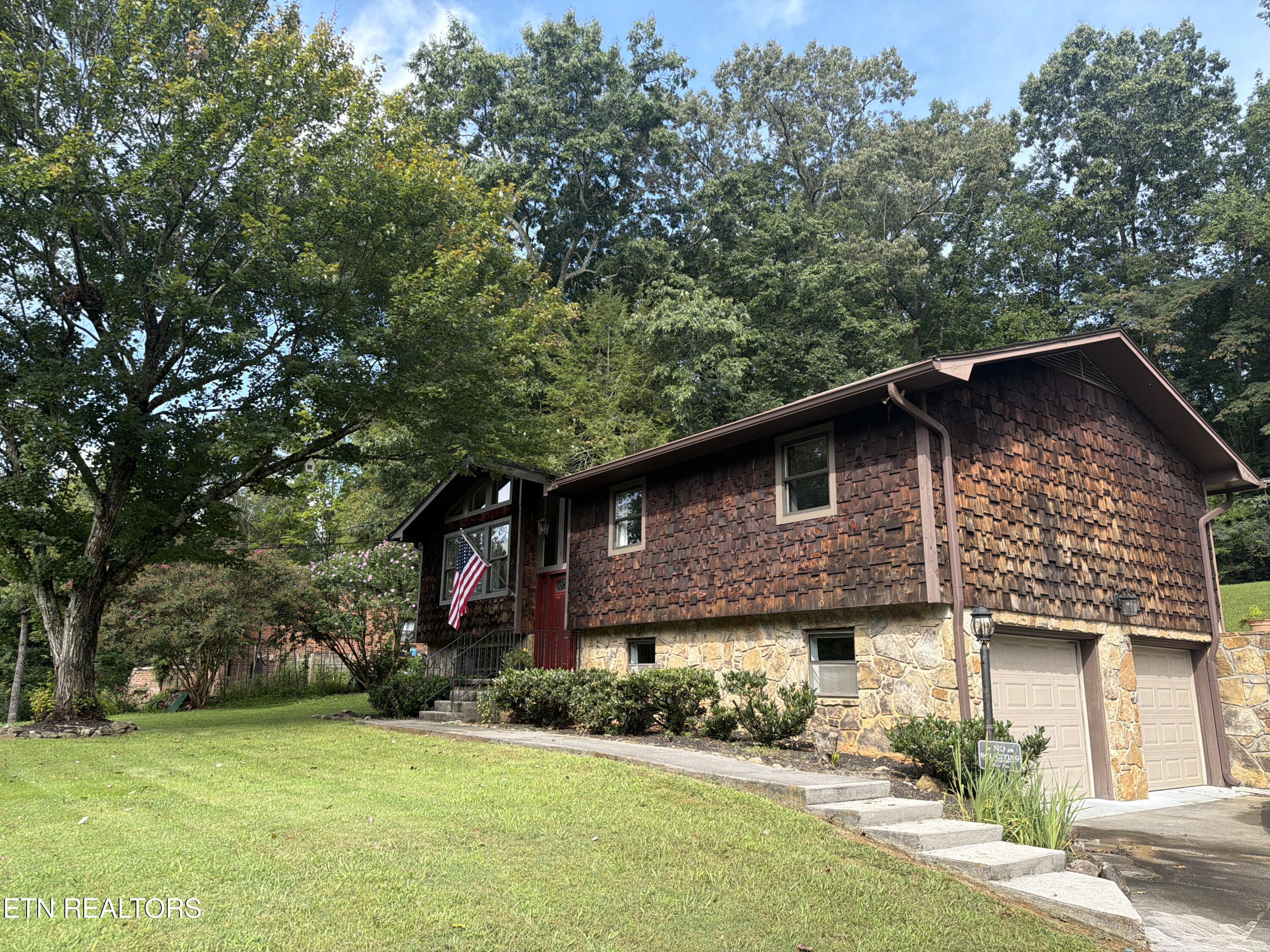 1015 Buckthorn Drive Knoxville TN 37912