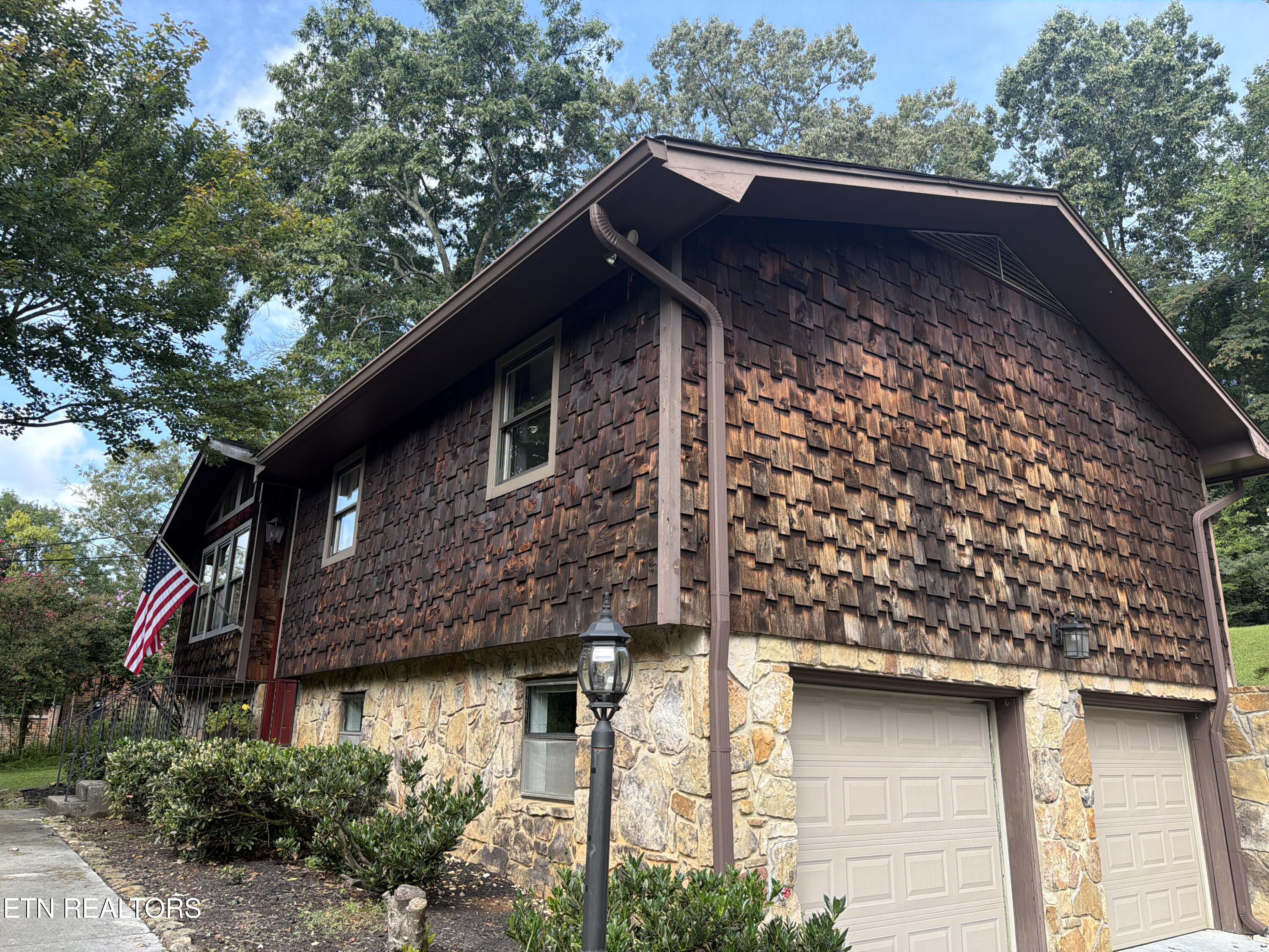 1015 Buckthorn Drive Knoxville TN 37912