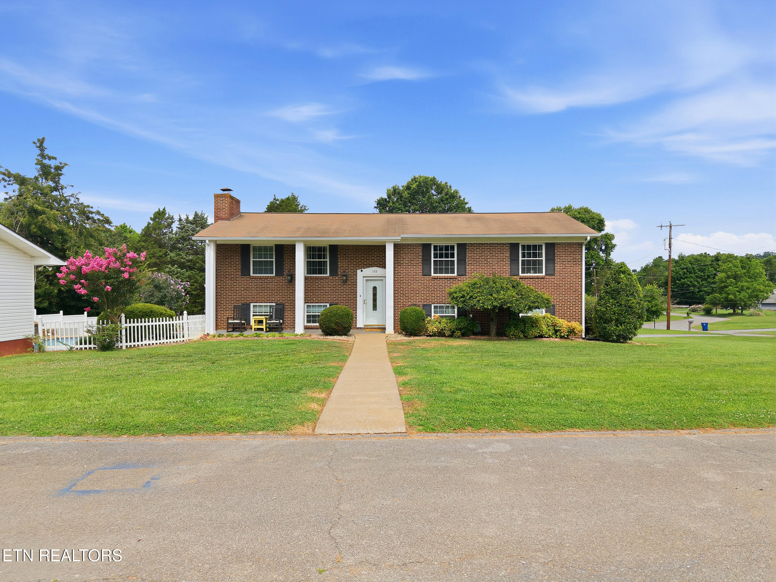 135 Colonial Circle Seymour TN 37865