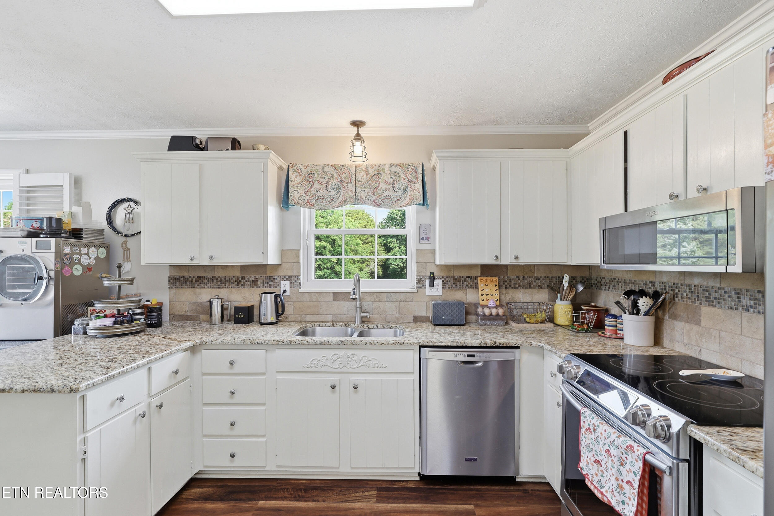 135 Colonial Circle Seymour TN 37865