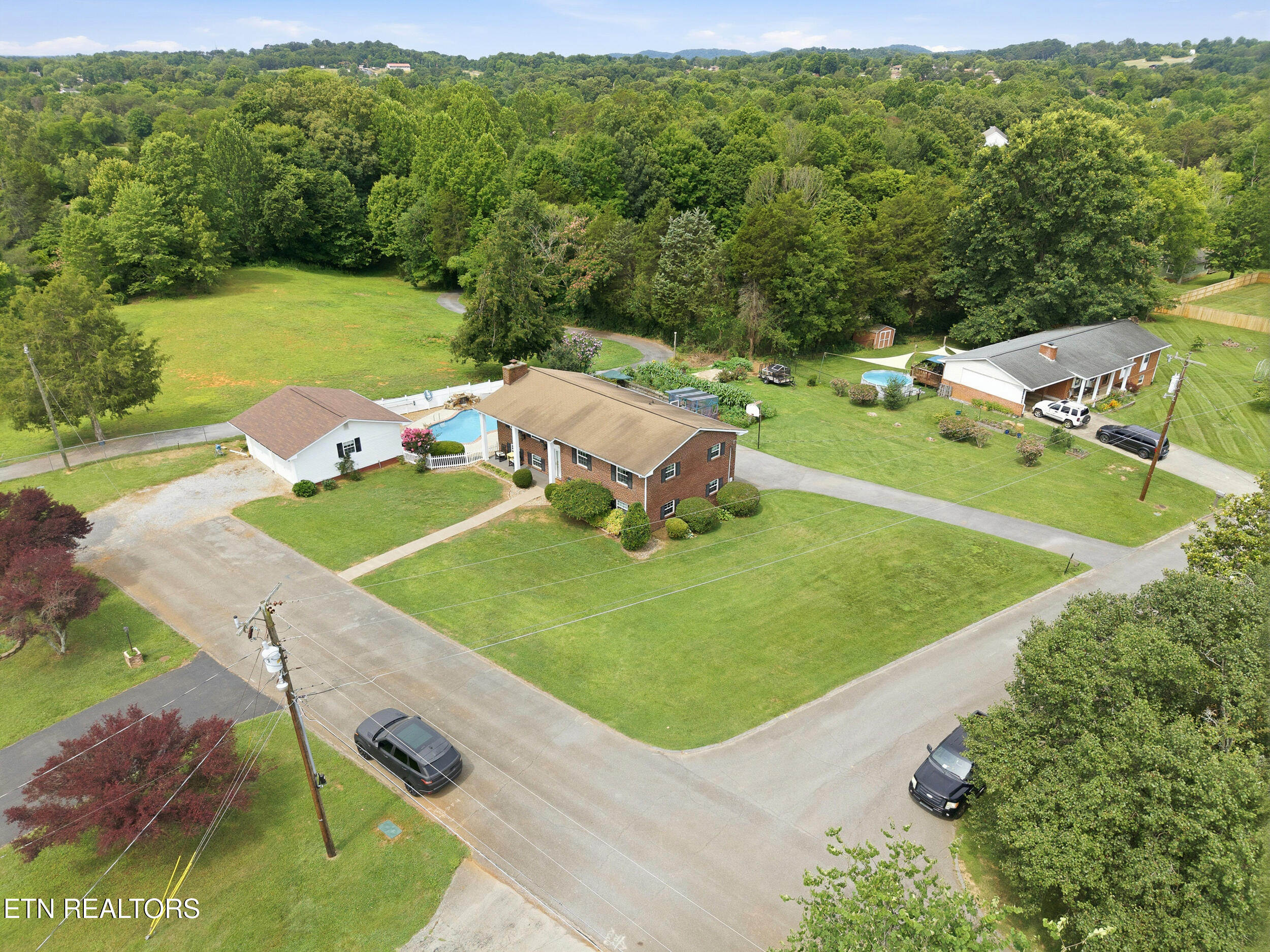 135 Colonial Circle Seymour TN 37865
