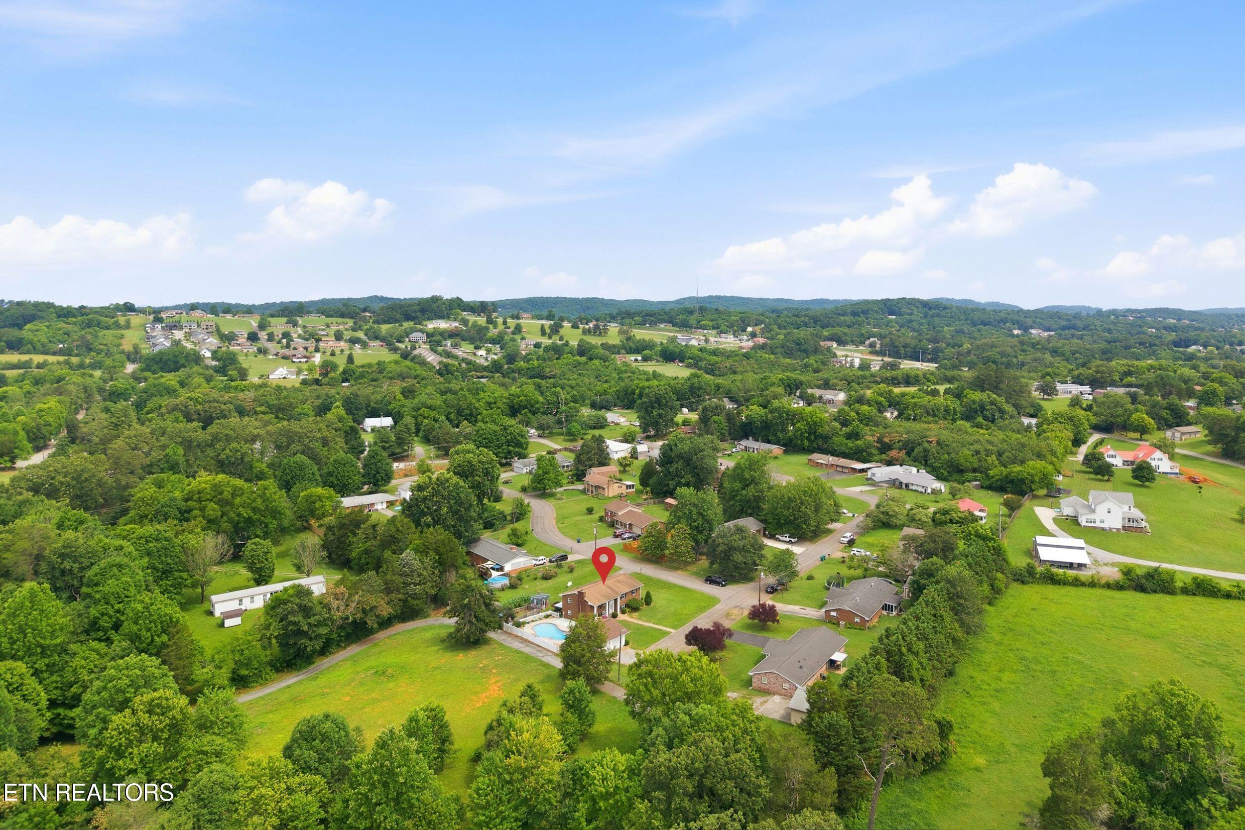 135 Colonial Circle Seymour TN 37865