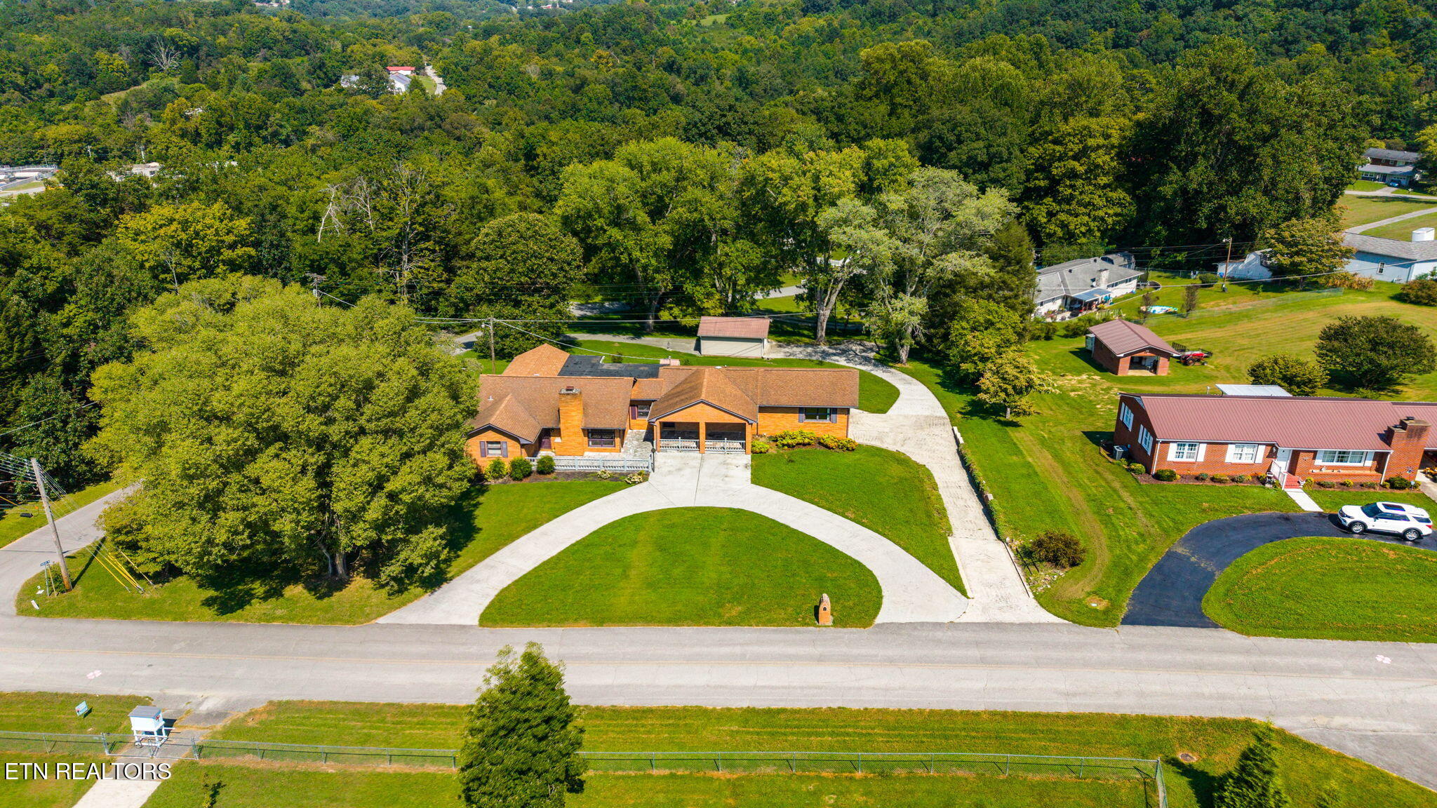 505 Claiborne Road Lafollette TN 37766
