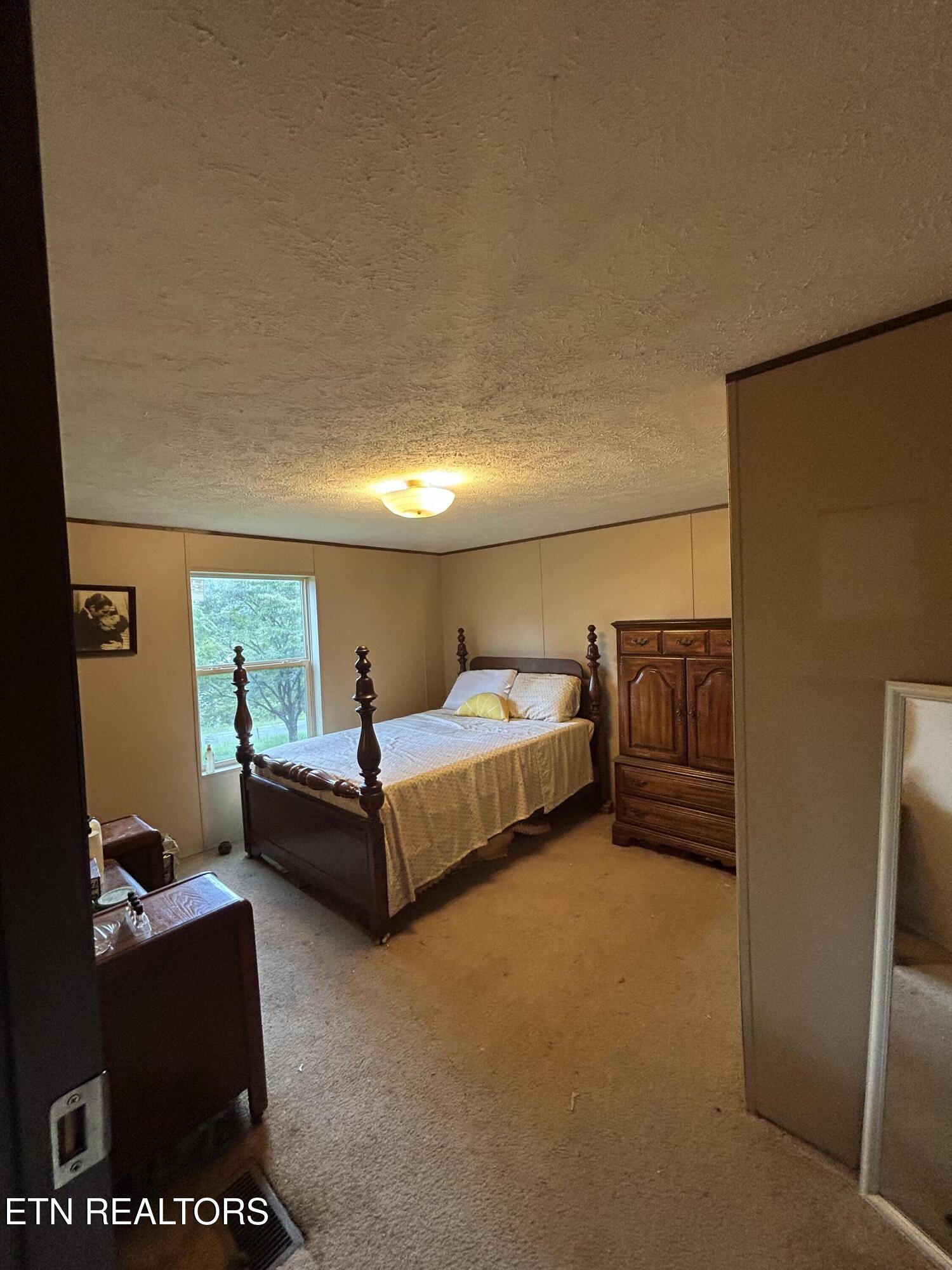 112 Stiner Shores Road Sharps Chapel TN 37866