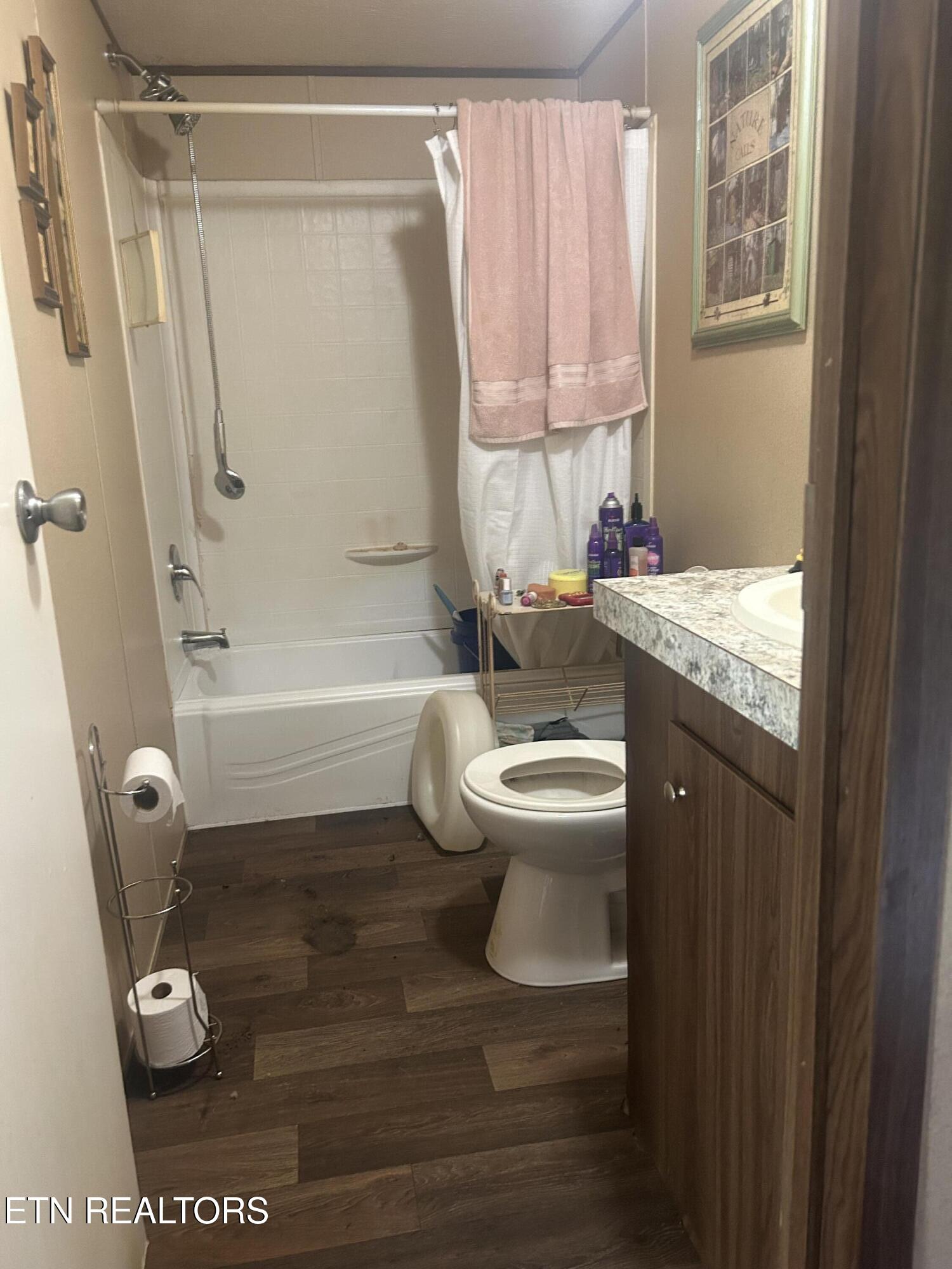 112 Stiner Shores Road Sharps Chapel TN 37866