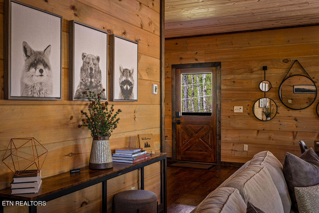 834 Pine Top Lane Gatlinburg TN 37738