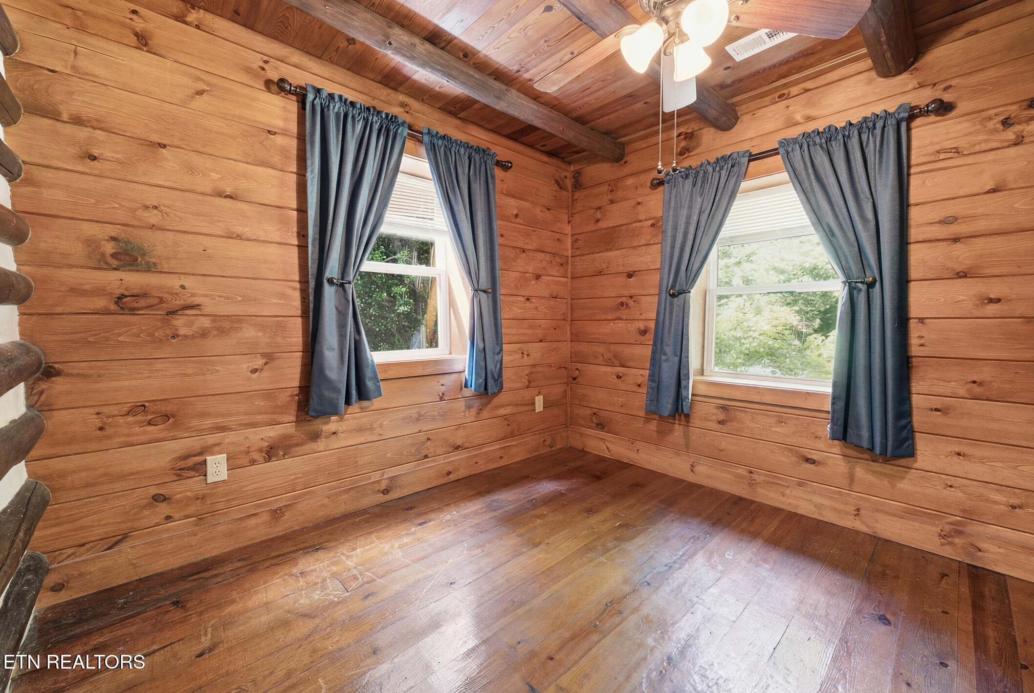 848 Holston Drive Gatlinburg TN 37738